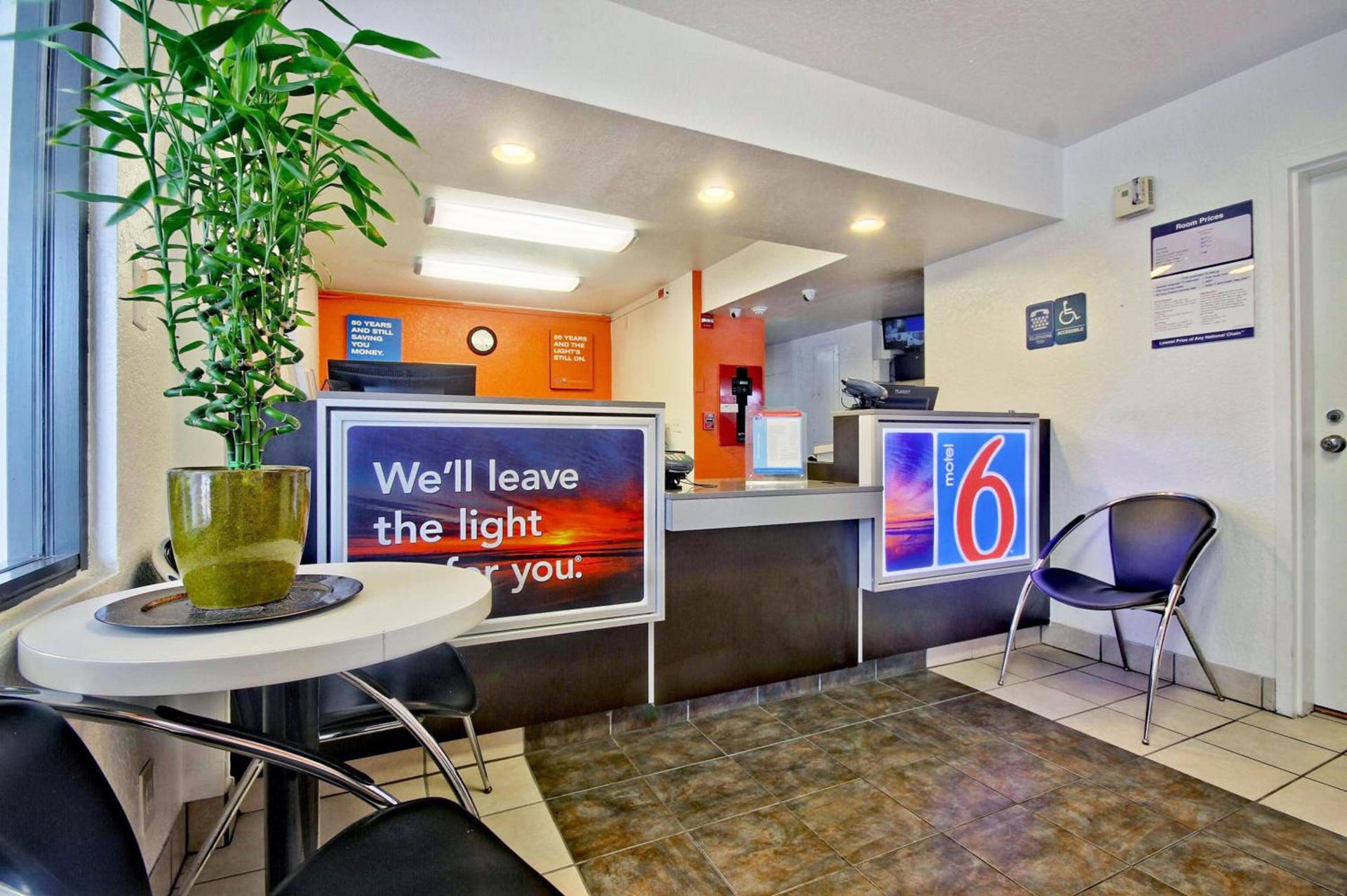 Motel 6 Dania Beach photo 32