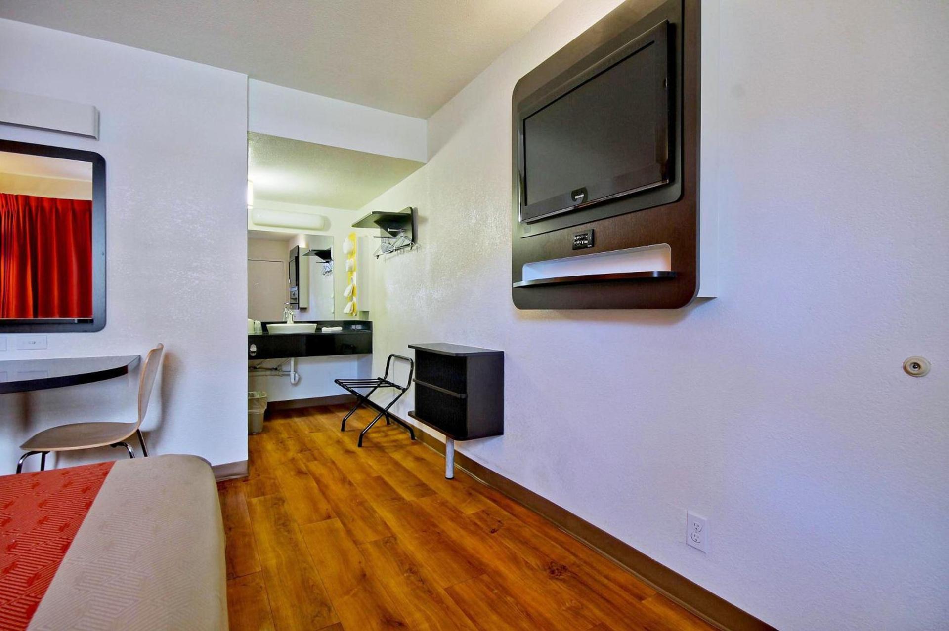 Motel 6 Dania Beach photo 46