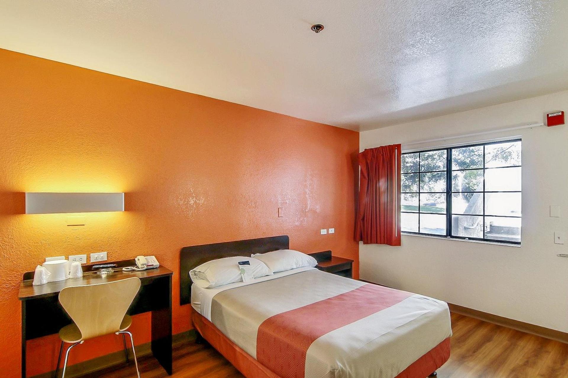 Motel 6-Thousand Oaks, CA photo 30