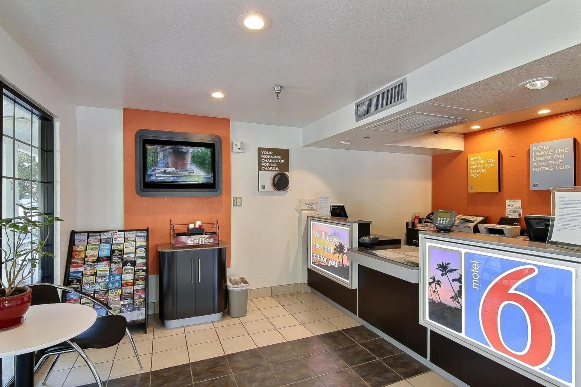 Motel 6-Thousand Oaks, CA photo 33