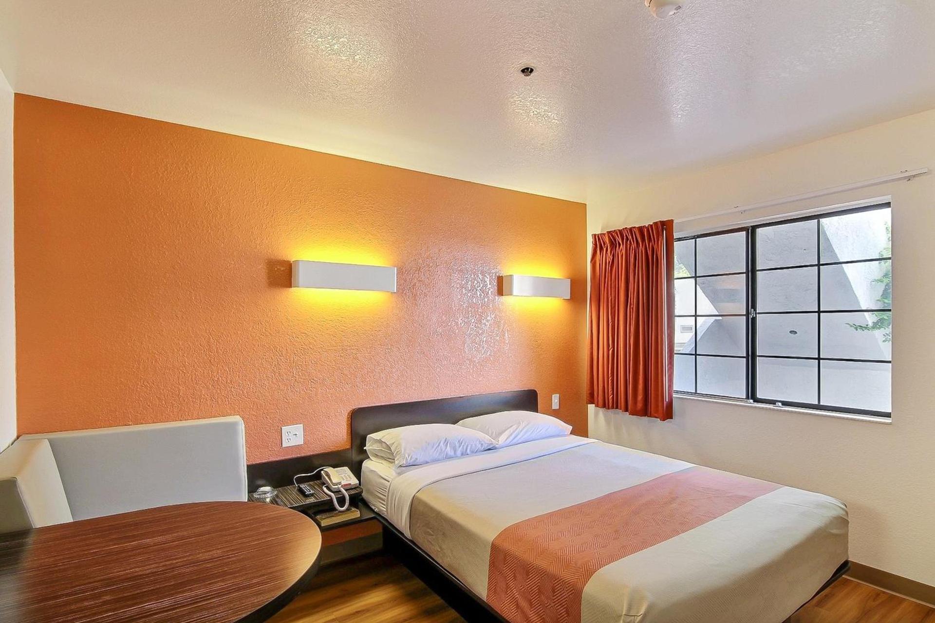 Motel 6-Thousand Oaks, CA photo 39