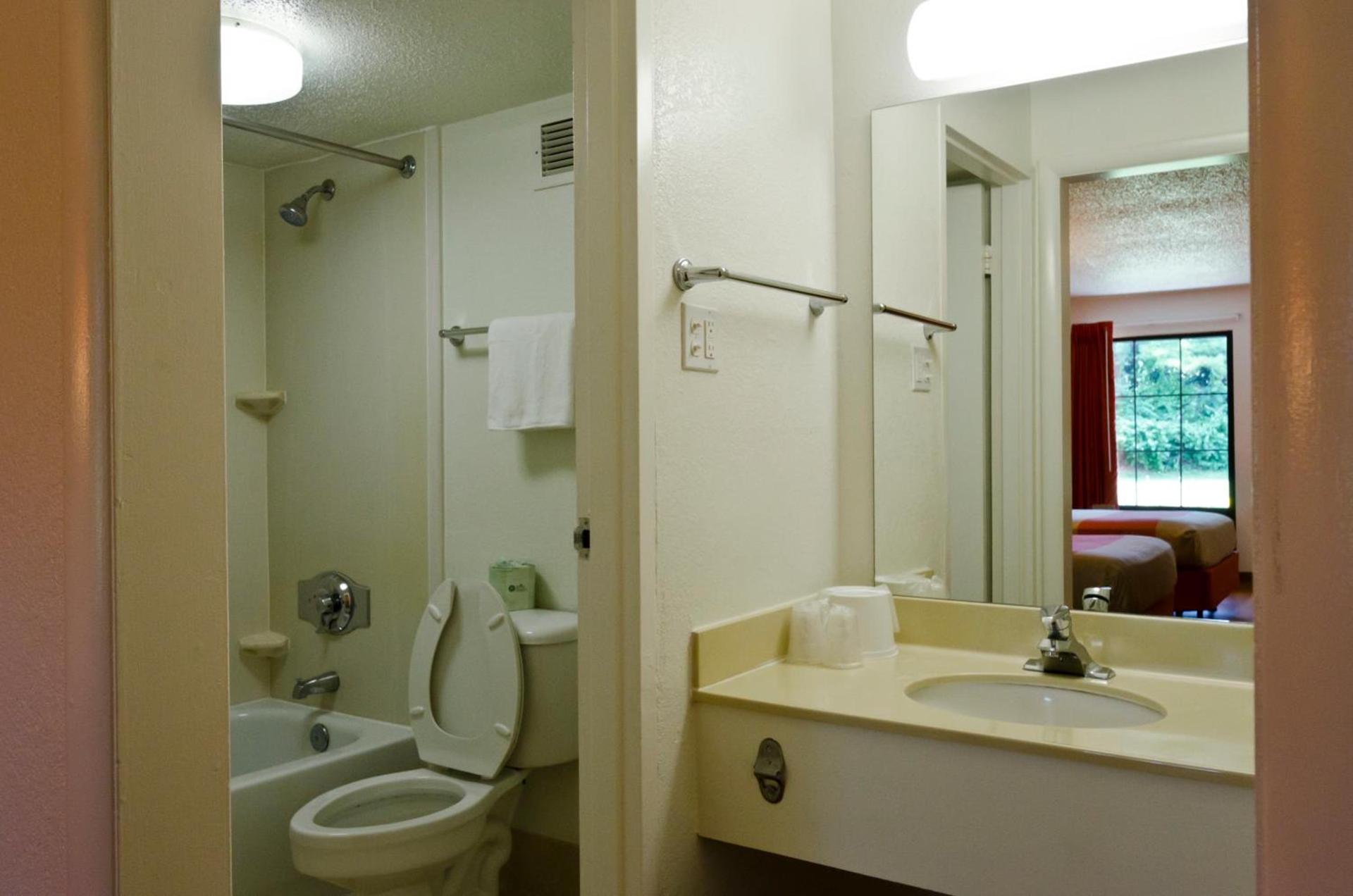 Motel 6-Frederick, MD - Fort Detrick photo 39
