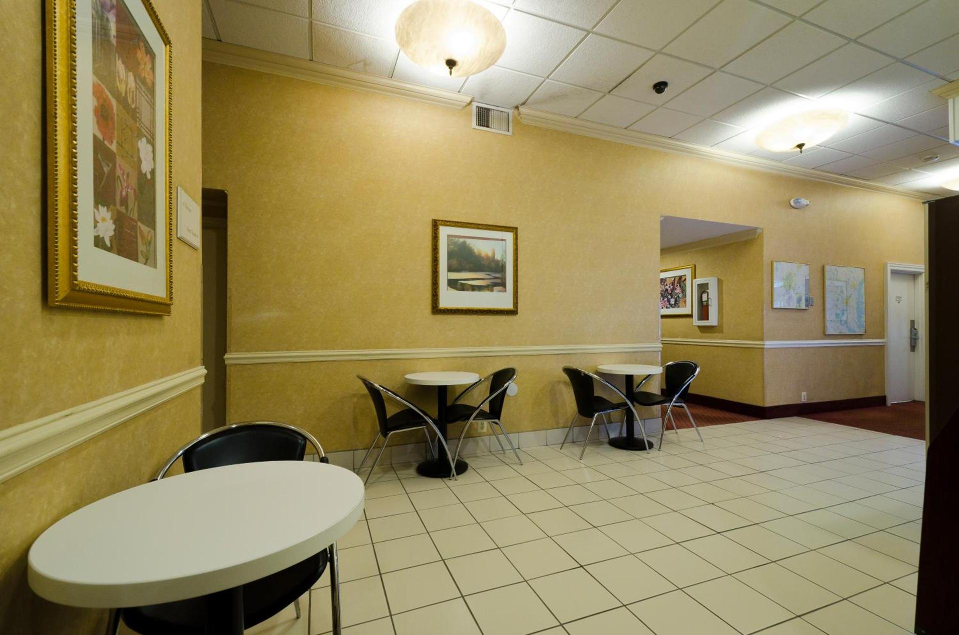 Motel 6-Frederick, MD - Fort Detrick photo 38