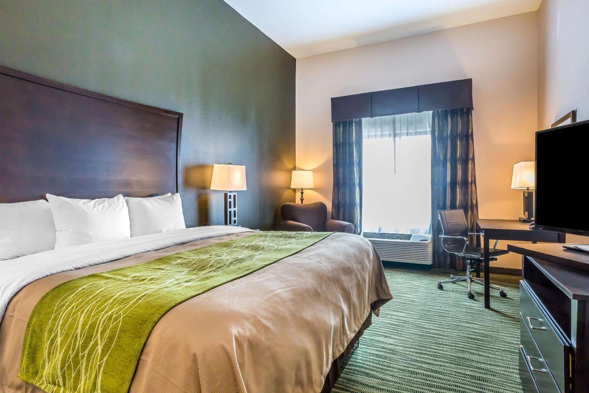 Comfort Inn & Suites Moore - Oklahoma City photo 4