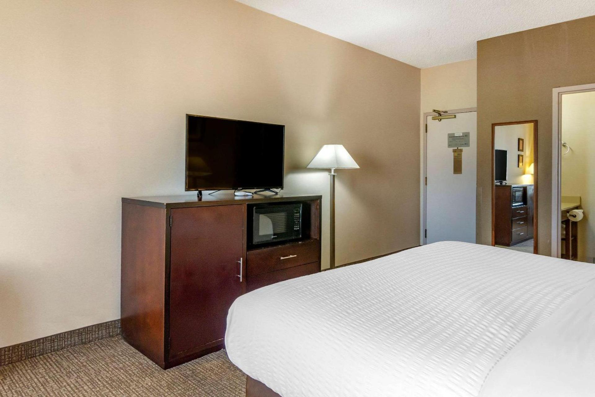 Comfort Inn & Suites Seattle North photo 15