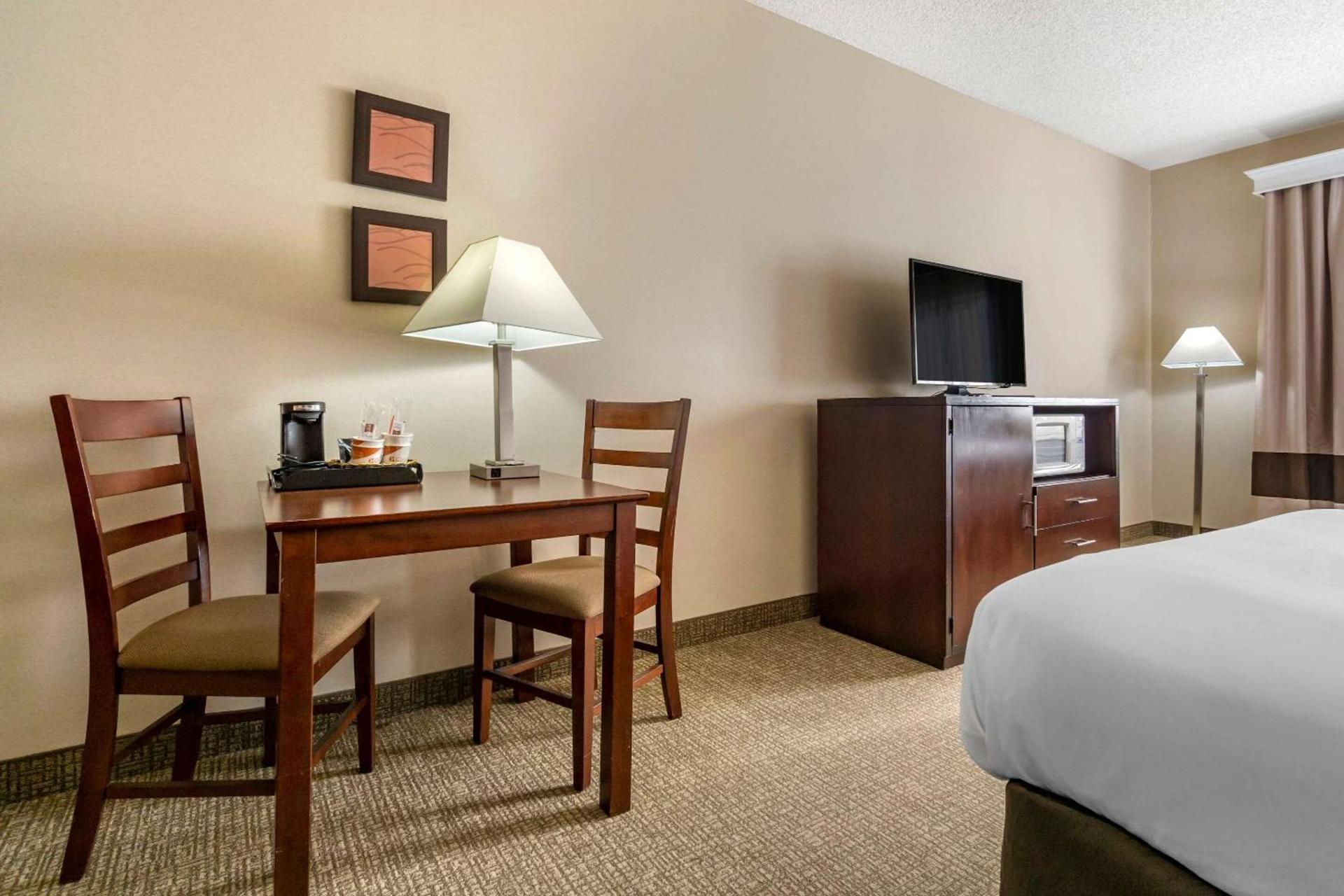Comfort Inn & Suites Seattle North photo 21
