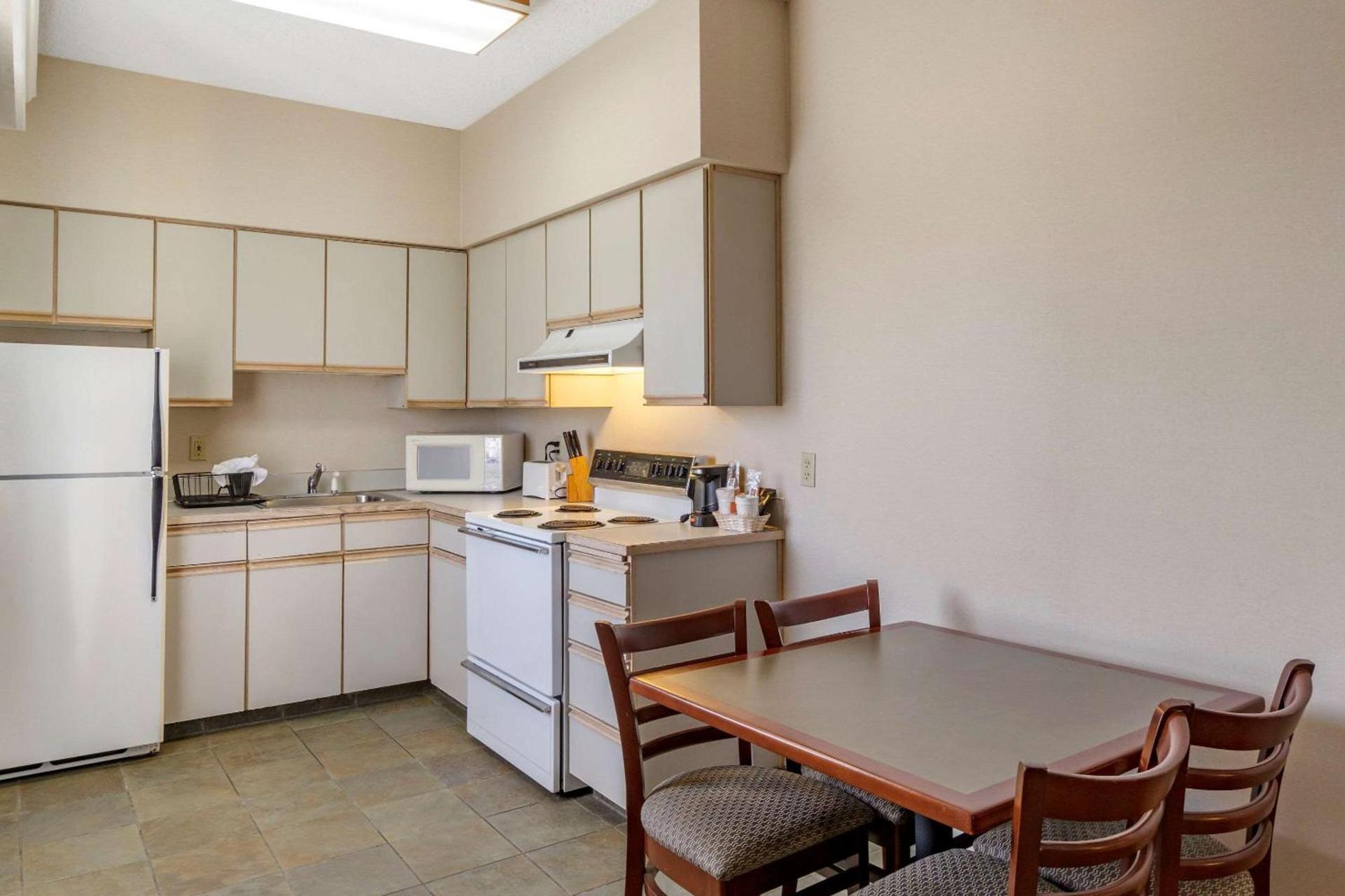 Comfort Inn & Suites Seattle North photo 26