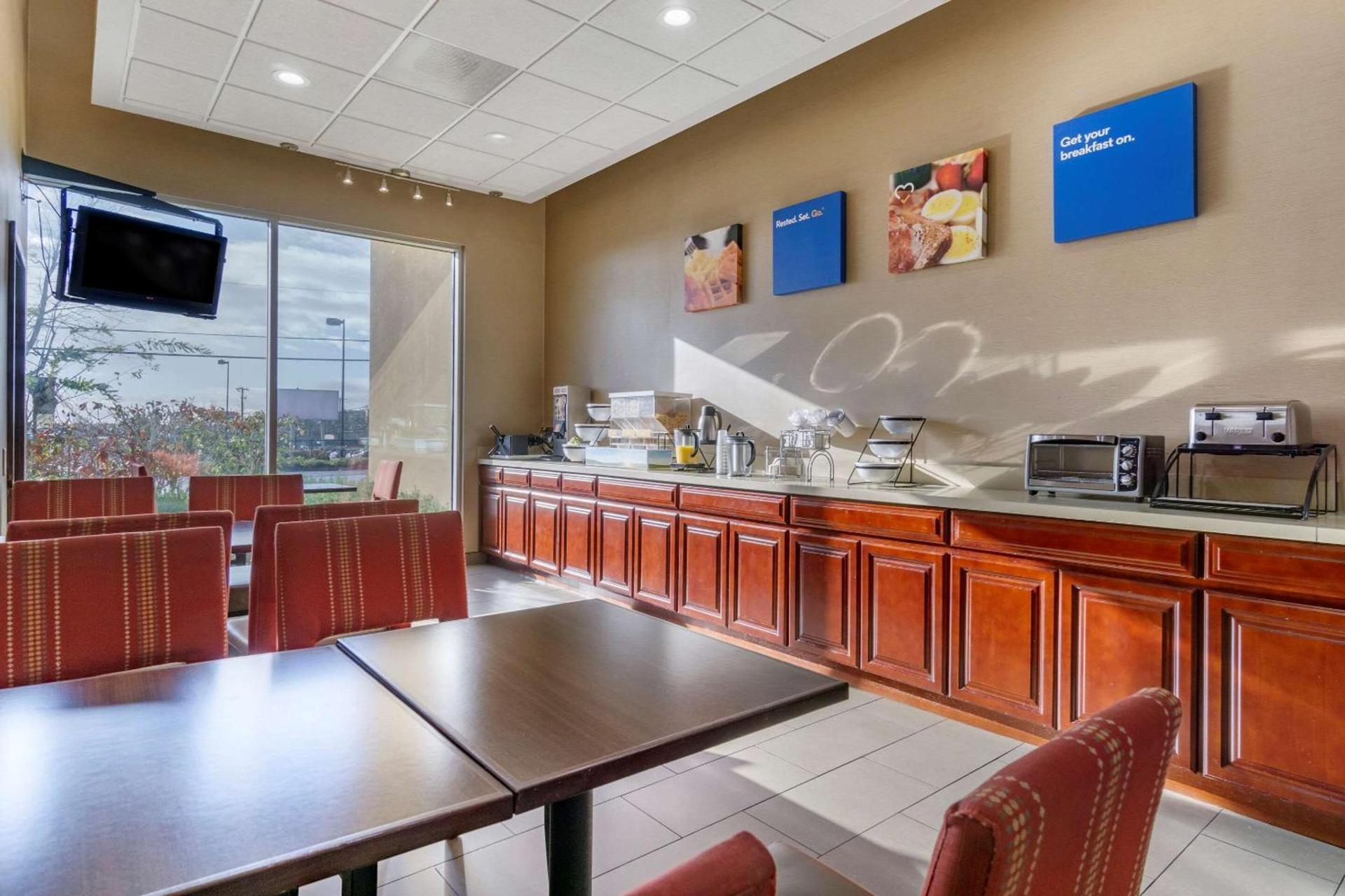 Comfort Inn & Suites Seattle North photo 33
