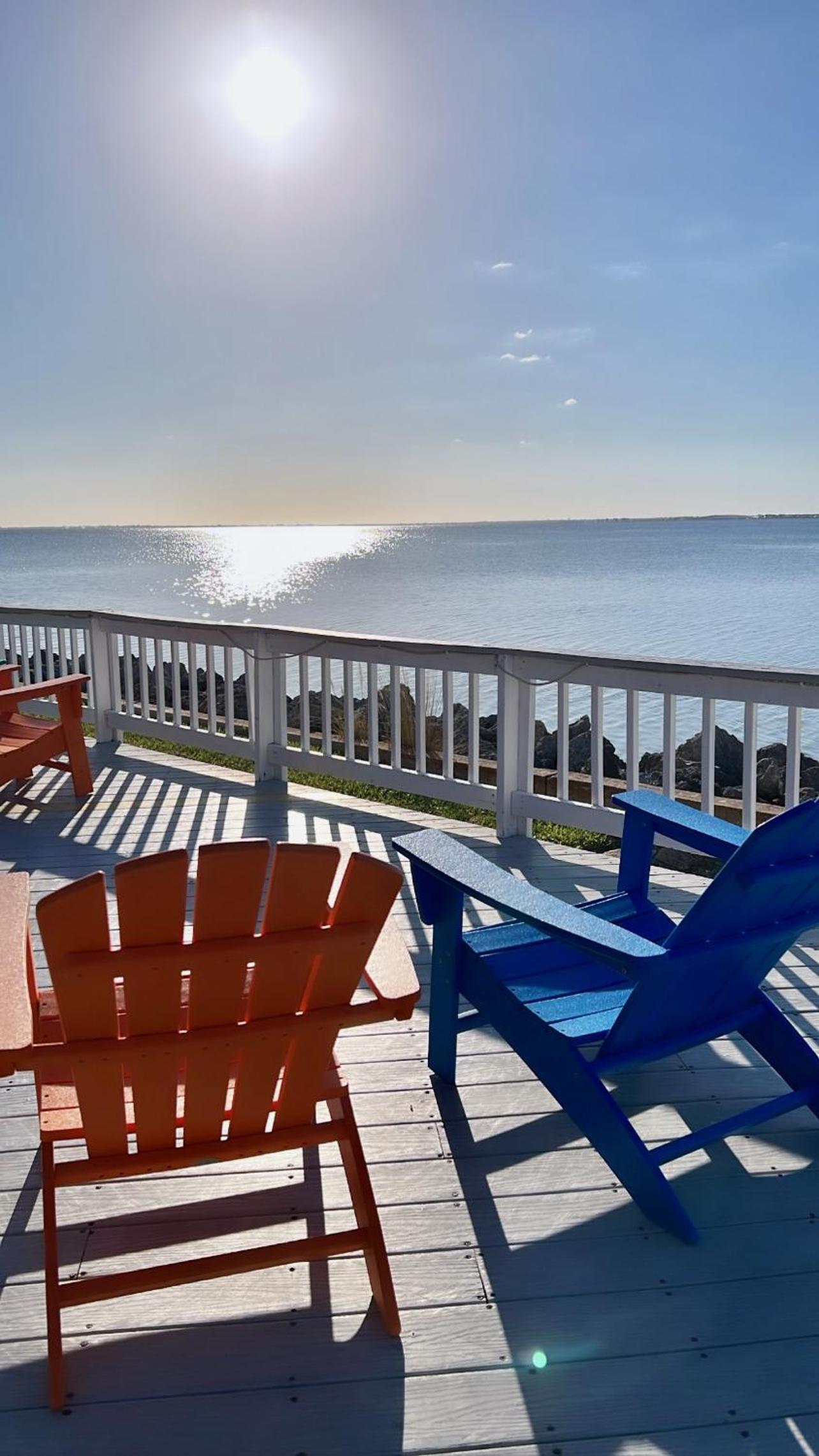 2 Bed Condo with Balcony Facing Pool and Sunsets! photo 13