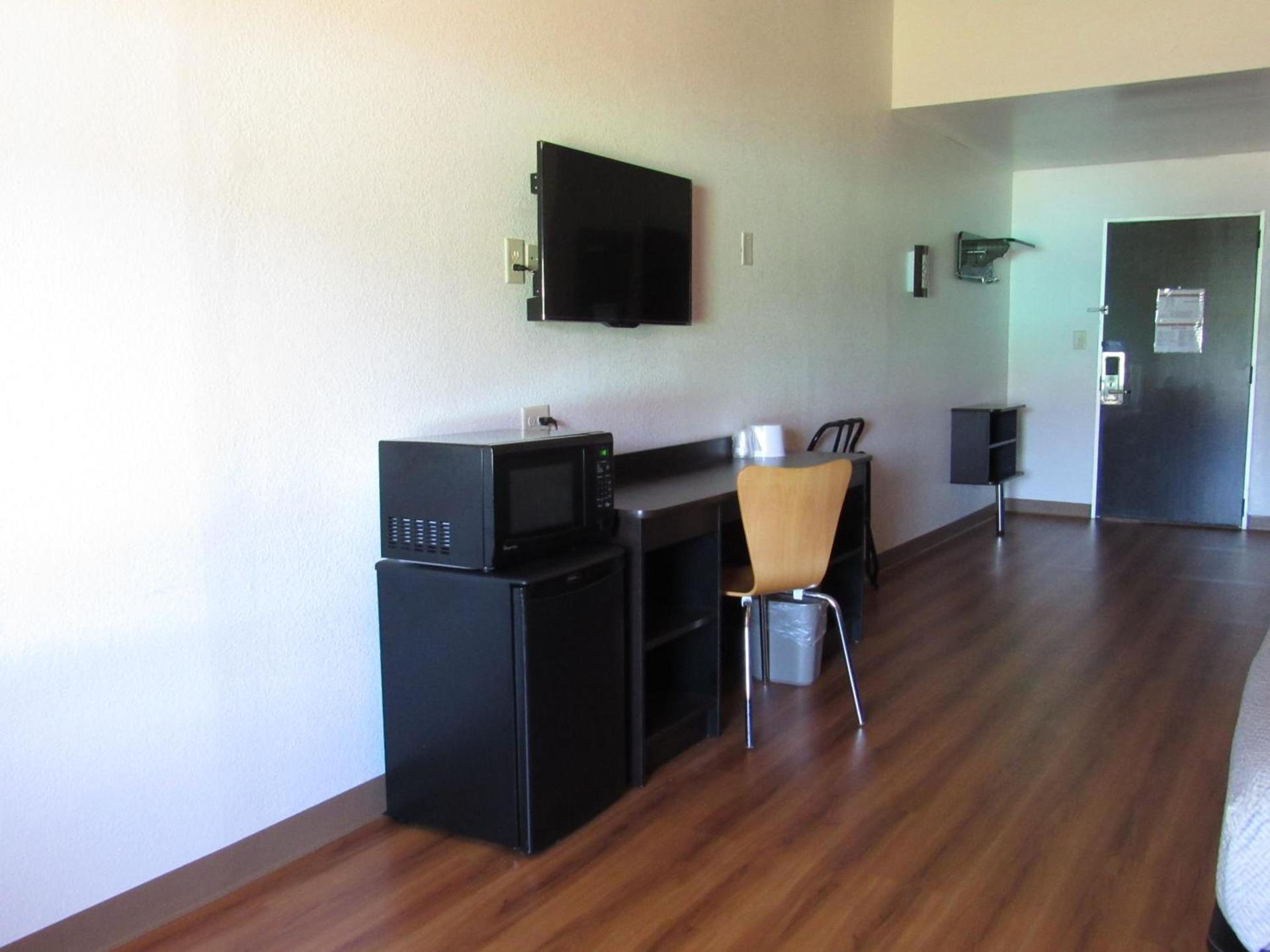 Motel 6-White, GA - Cartersville photo 61