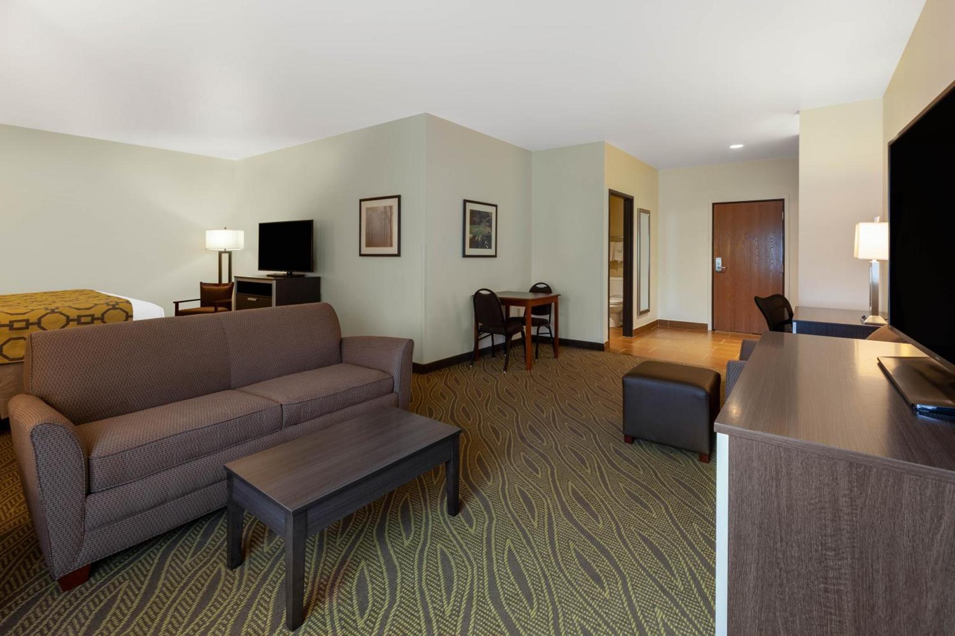 Baymont by Wyndham Beulah photo 24