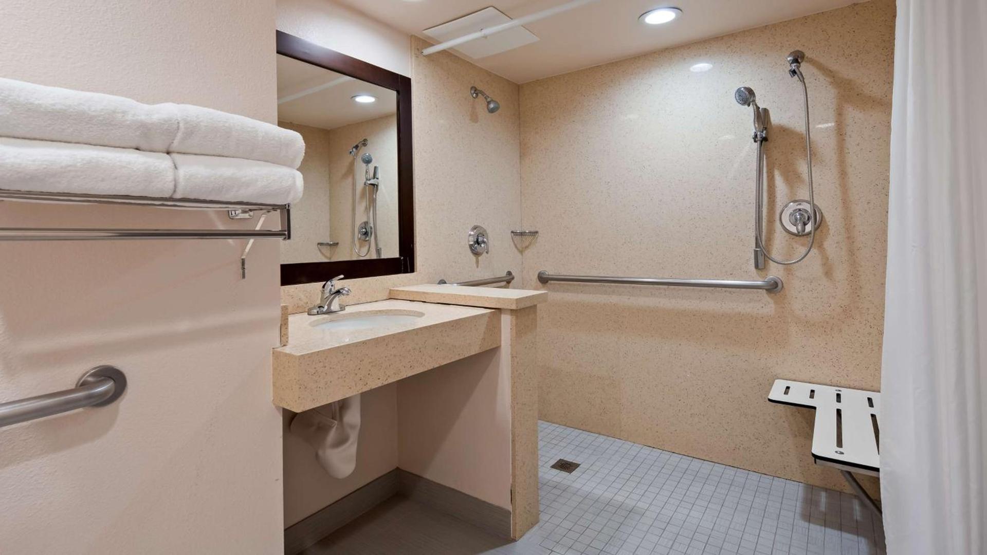 Best Western Plus Heritage Inn Ontario Rancho Cucamonga photo 25
