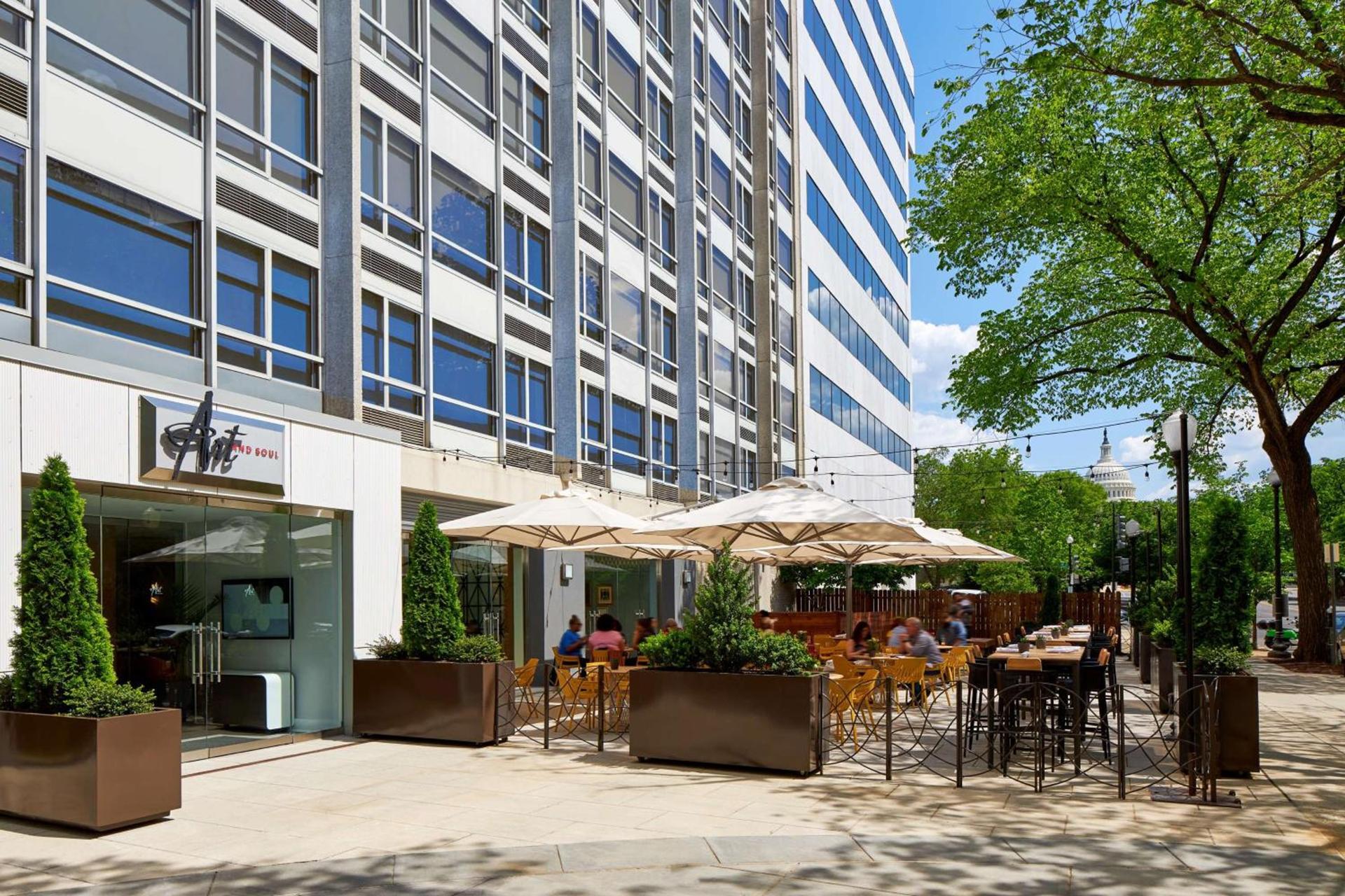 YOTEL Washington DC photo 49