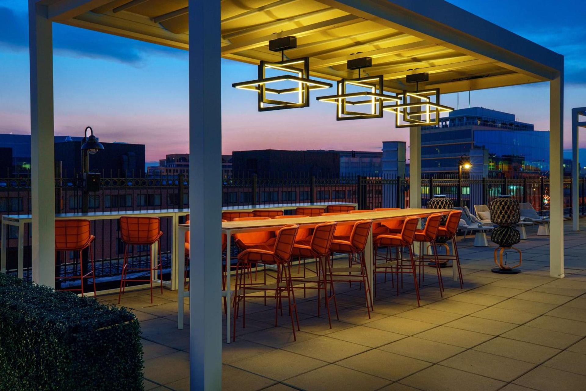 YOTEL Washington DC photo 58