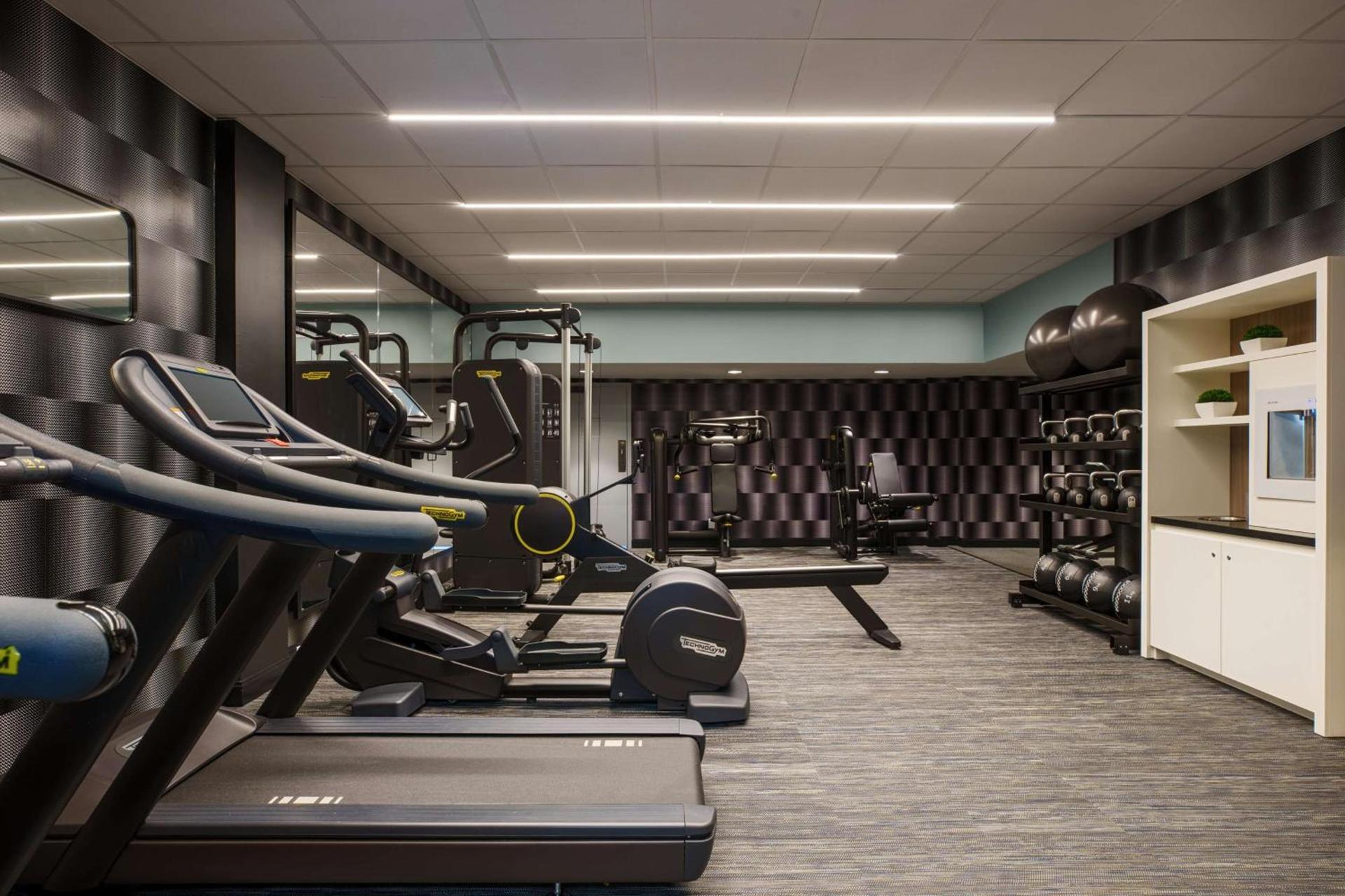 YOTEL Washington DC photo 60