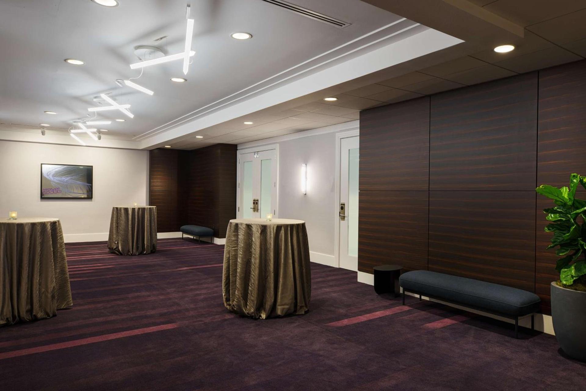 YOTEL Washington DC photo 62