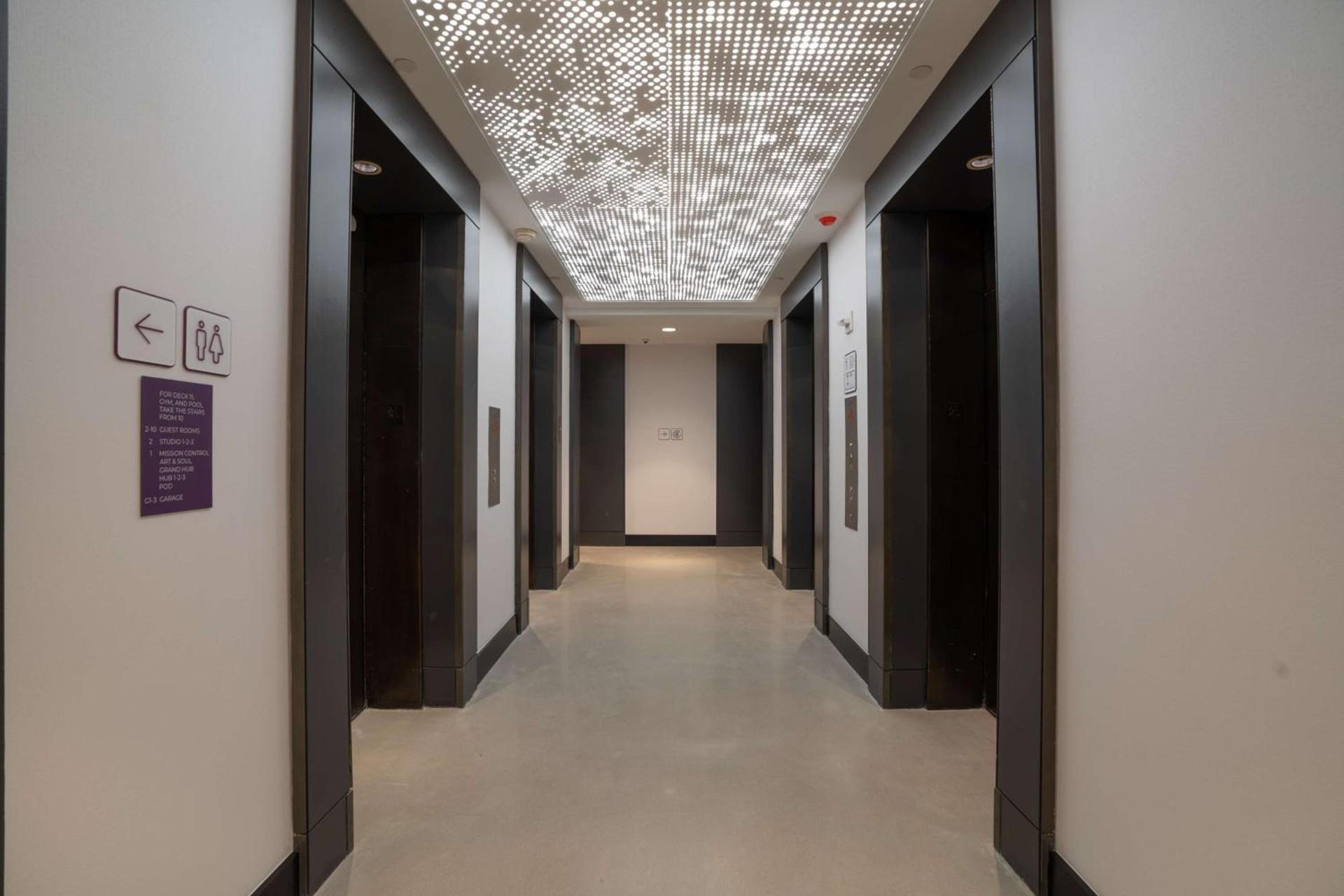 YOTEL Washington DC photo 66