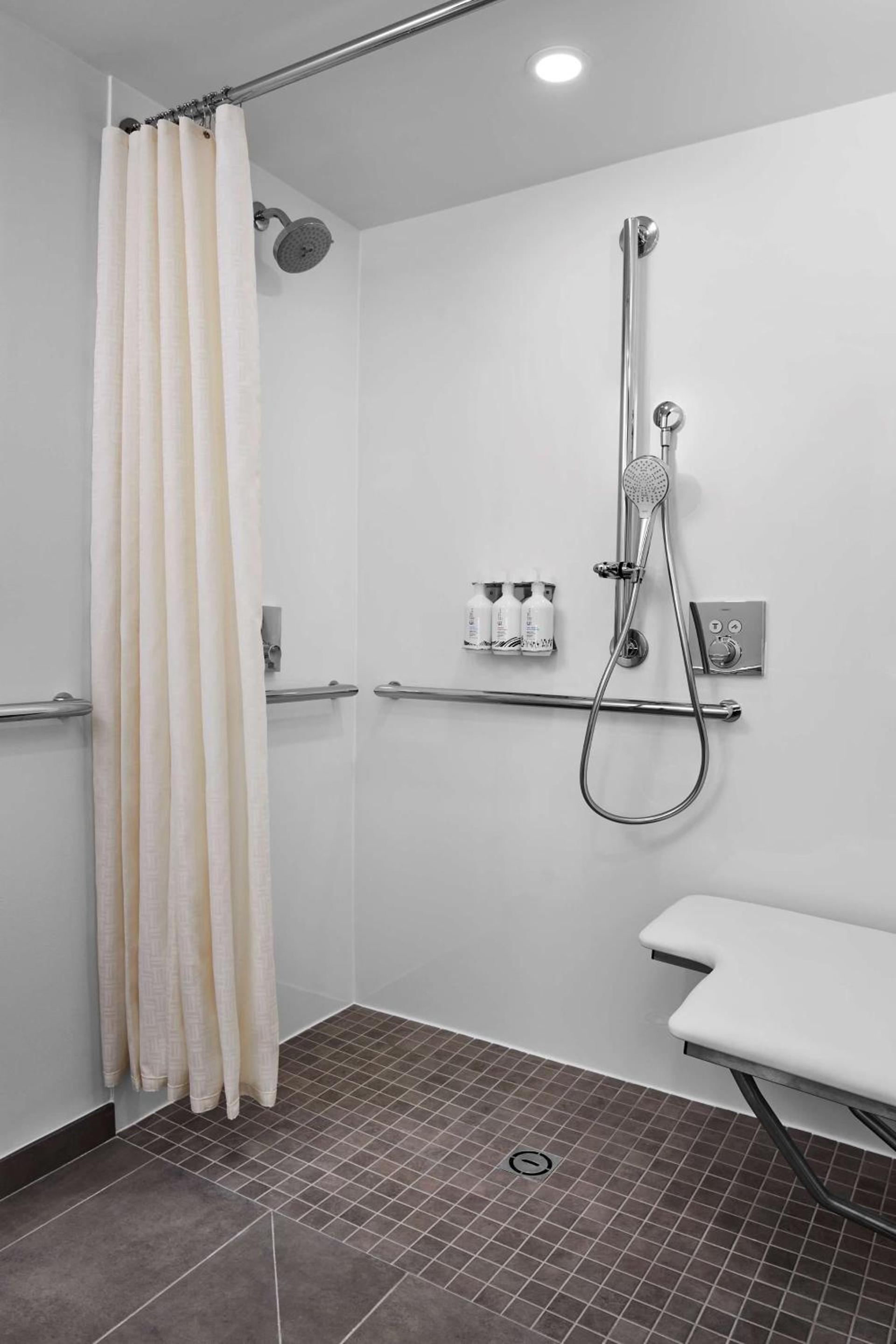 YOTEL Washington DC photo 69