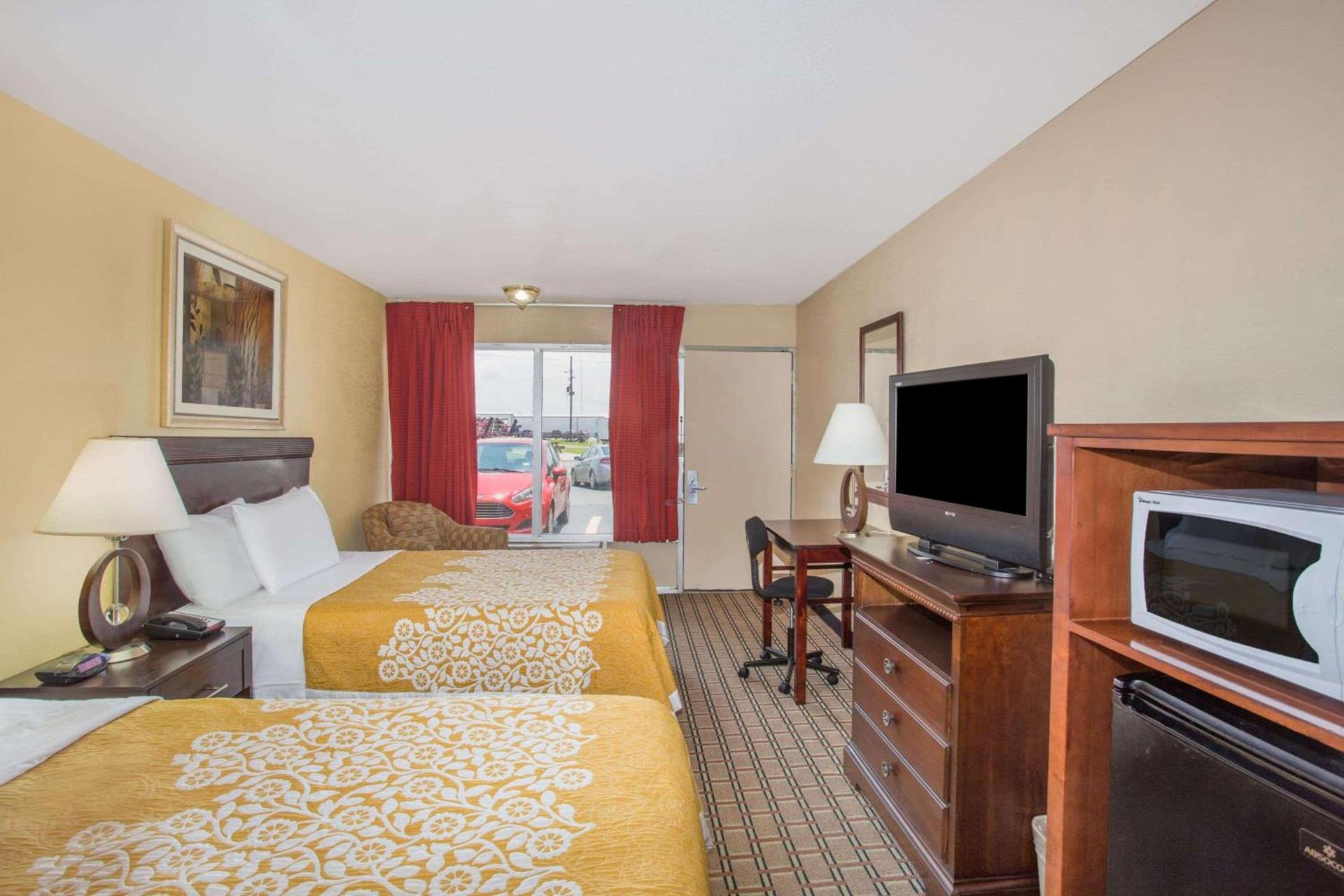 Days Inn by Wyndham Blytheville photo 4