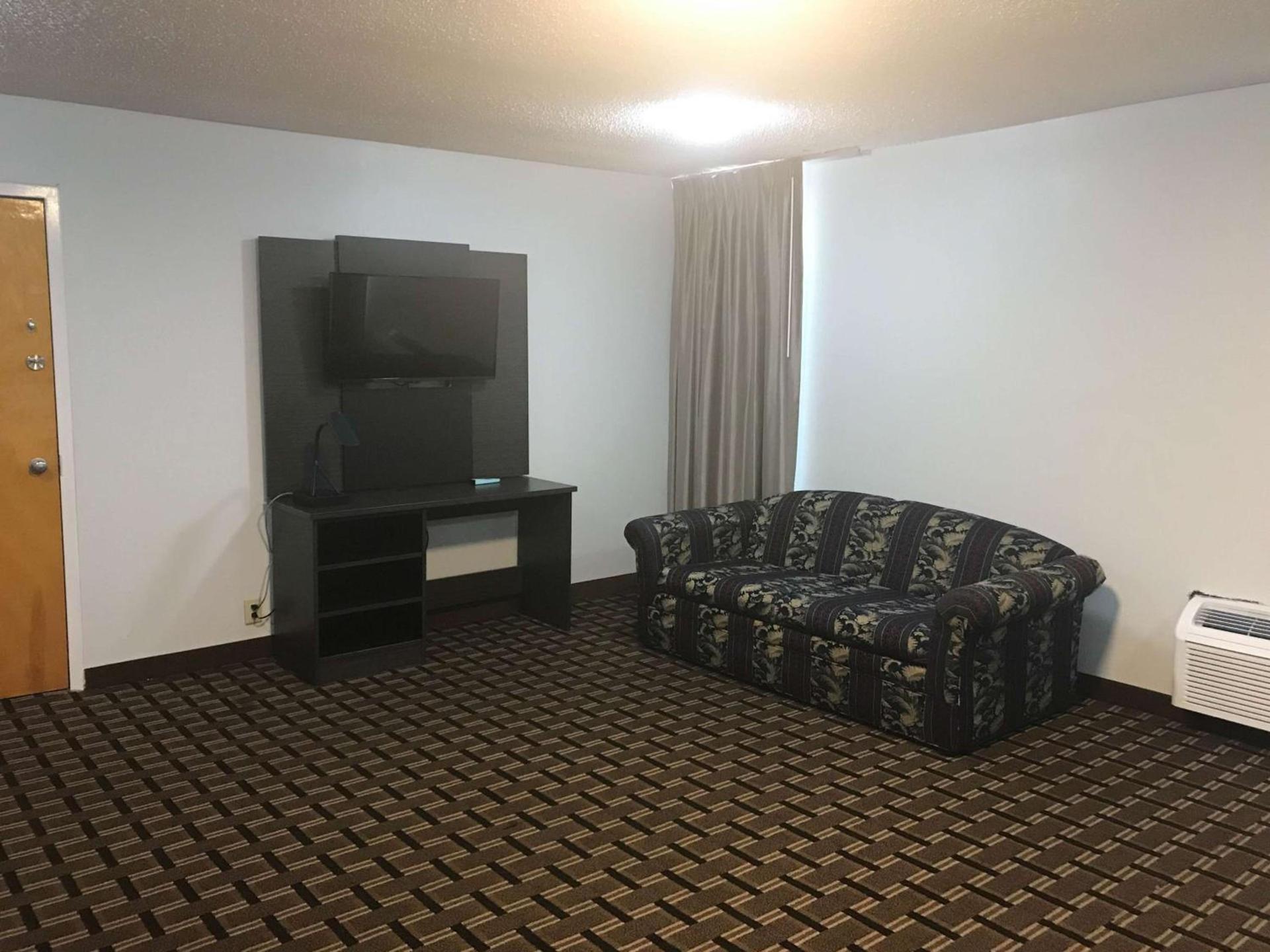 Studio 6 Suites Tupelo, MS photo 7