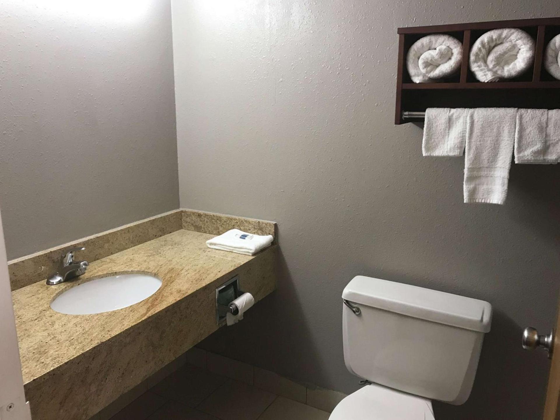 Studio 6 Suites Tupelo, MS photo 12