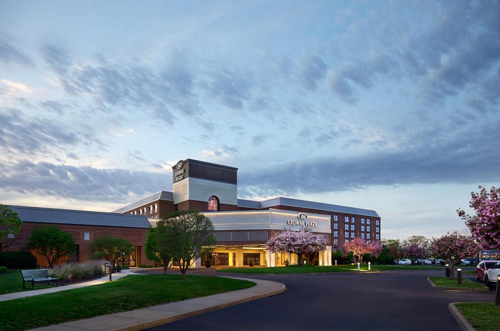 Crowne Plaza Providence-Warwick (Airport) by IHG photo 2