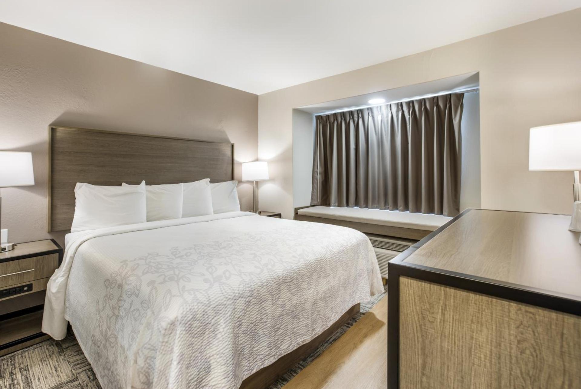 Red Roof Inn PLUS+ & Suites Savannah – I-95 photo 19