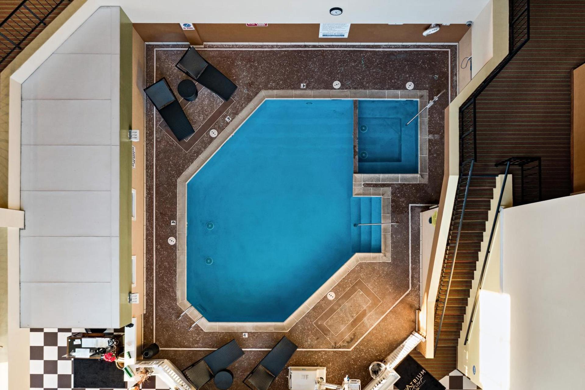 The Atrium Resort, Virginia Beach by Vacatia photo 14