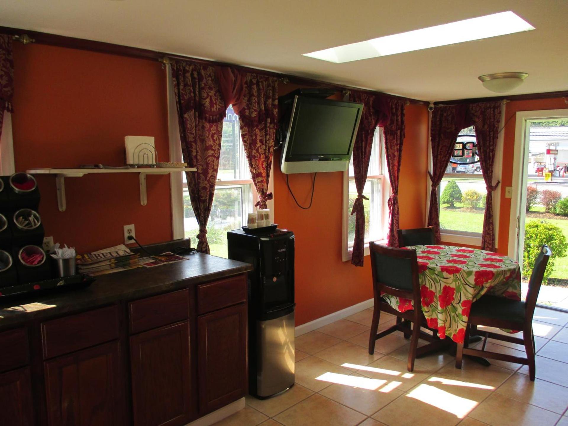 Plum Tree Inn photo 11