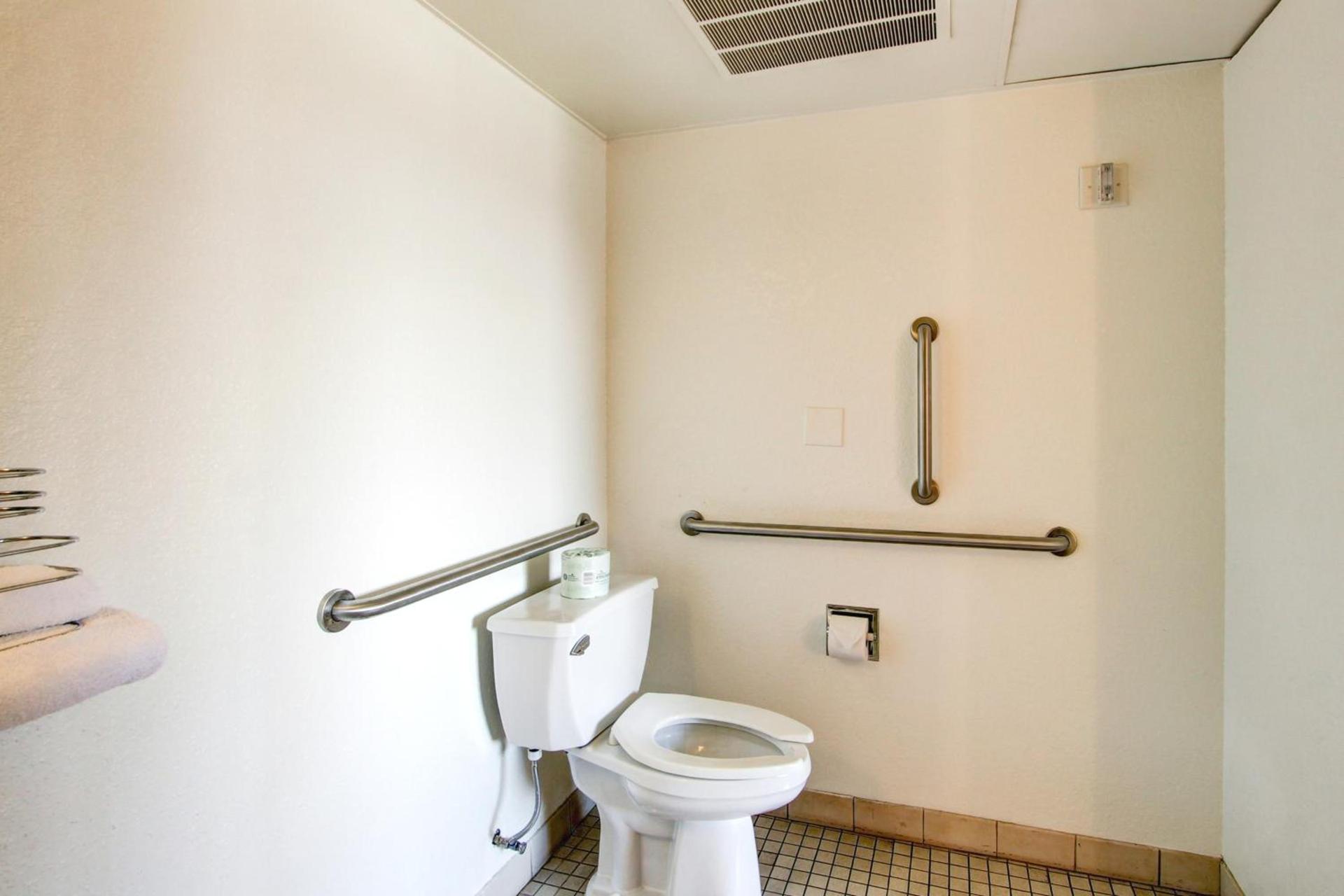 Motel 6-Denver, CO - Airport photo 25