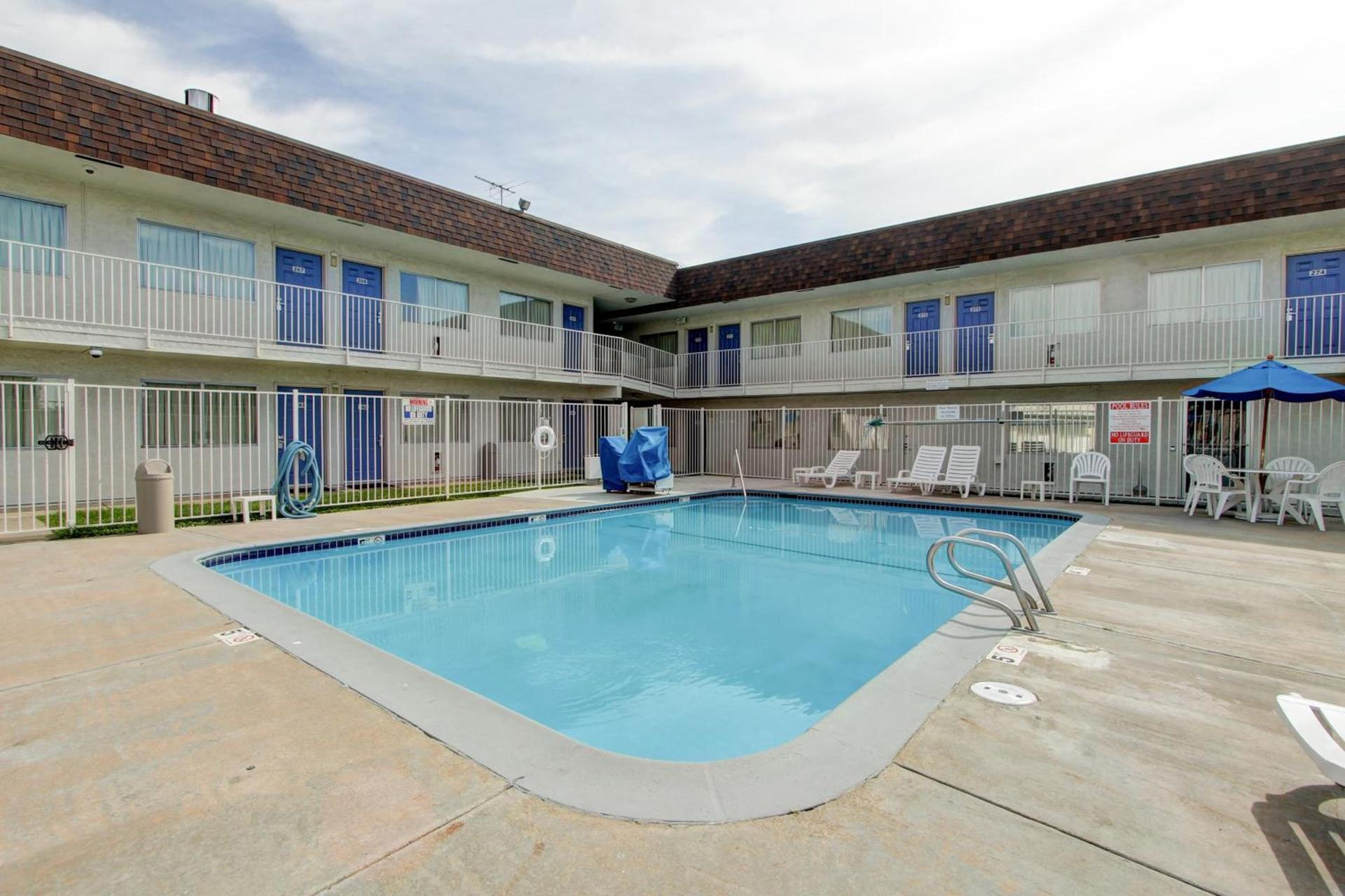 Motel 6-Denver, CO - Airport photo 17