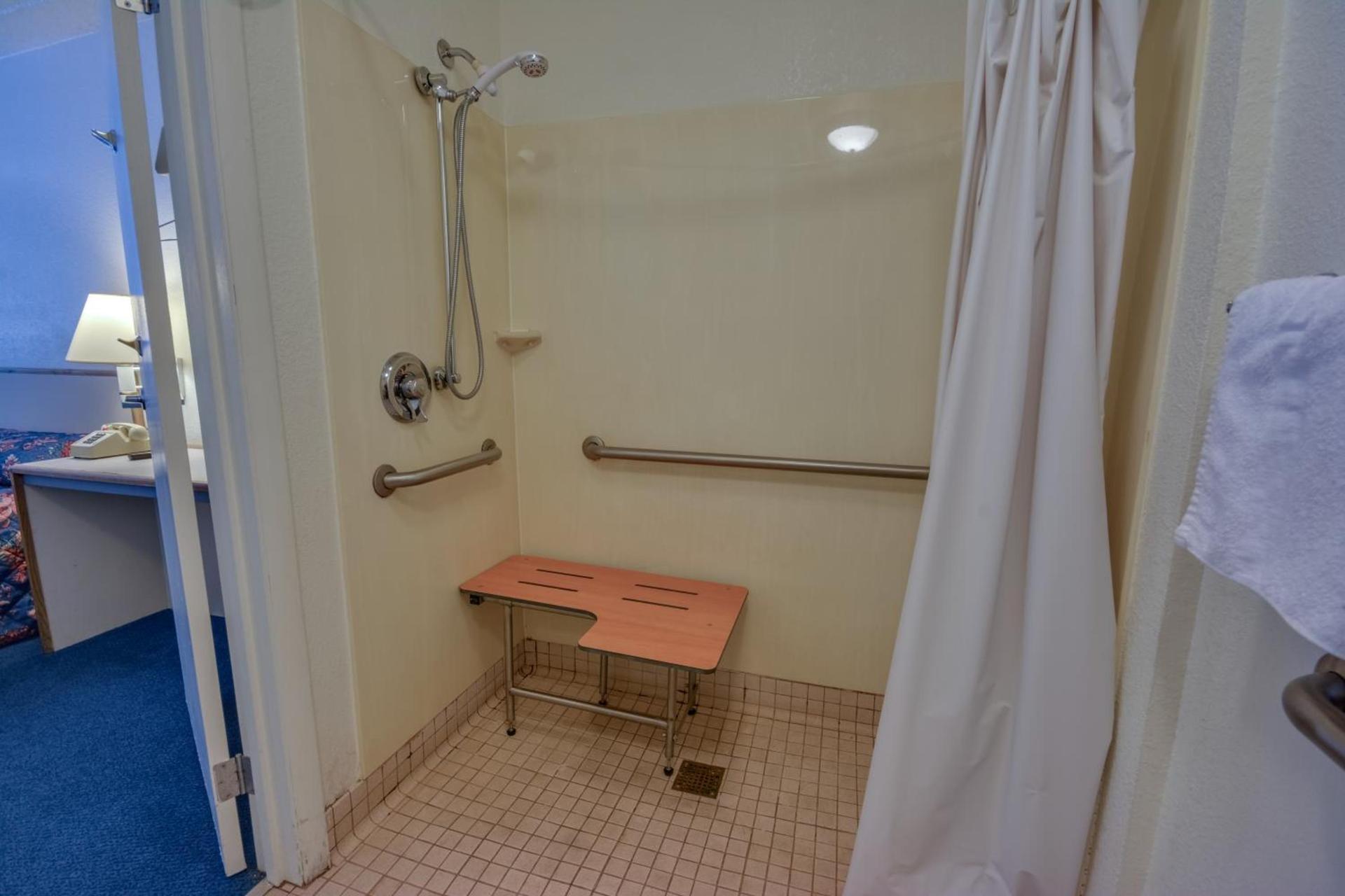 Motel 6-Birmingham, AL photo 53
