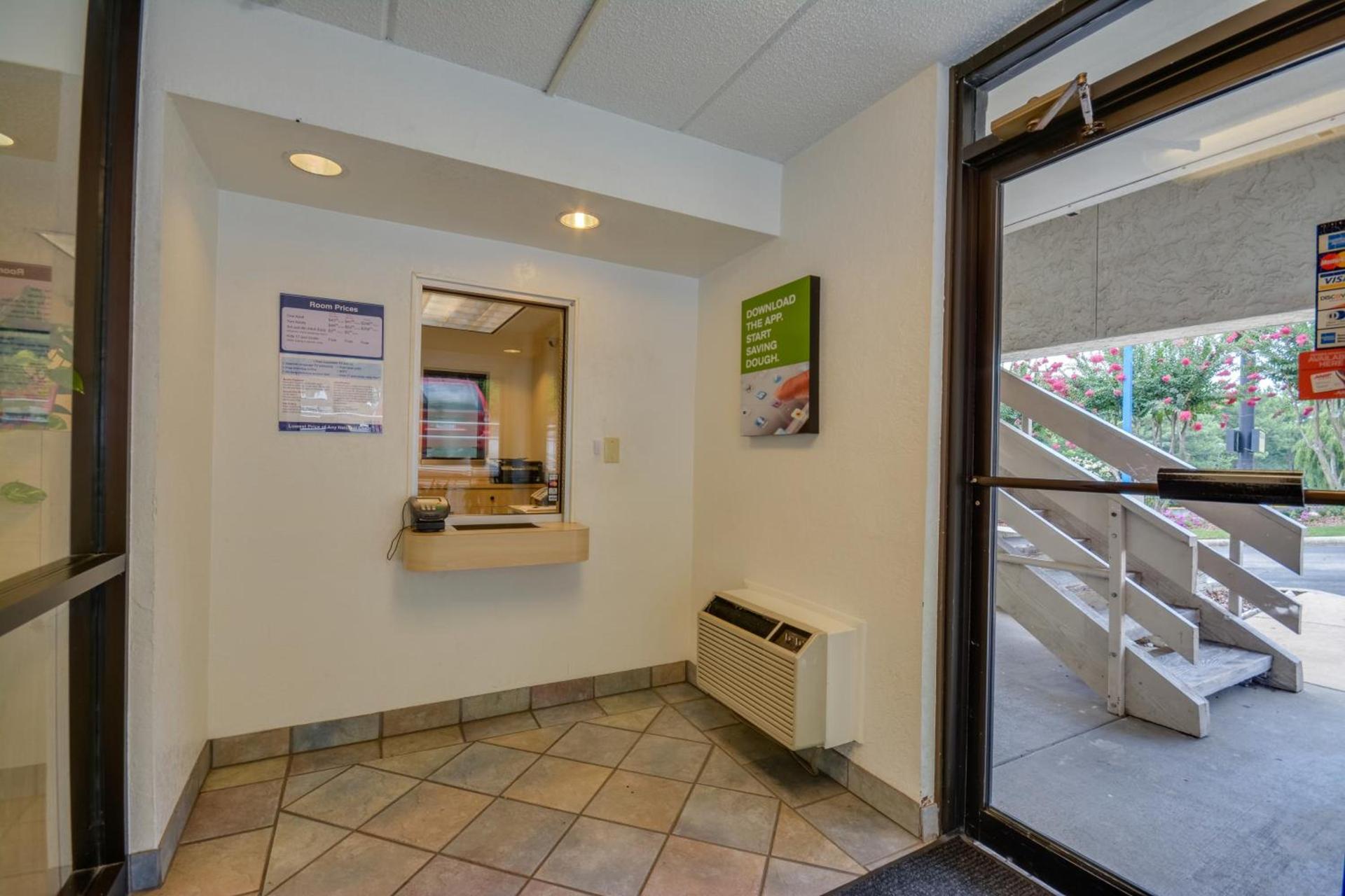 Motel 6-Birmingham, AL photo 62