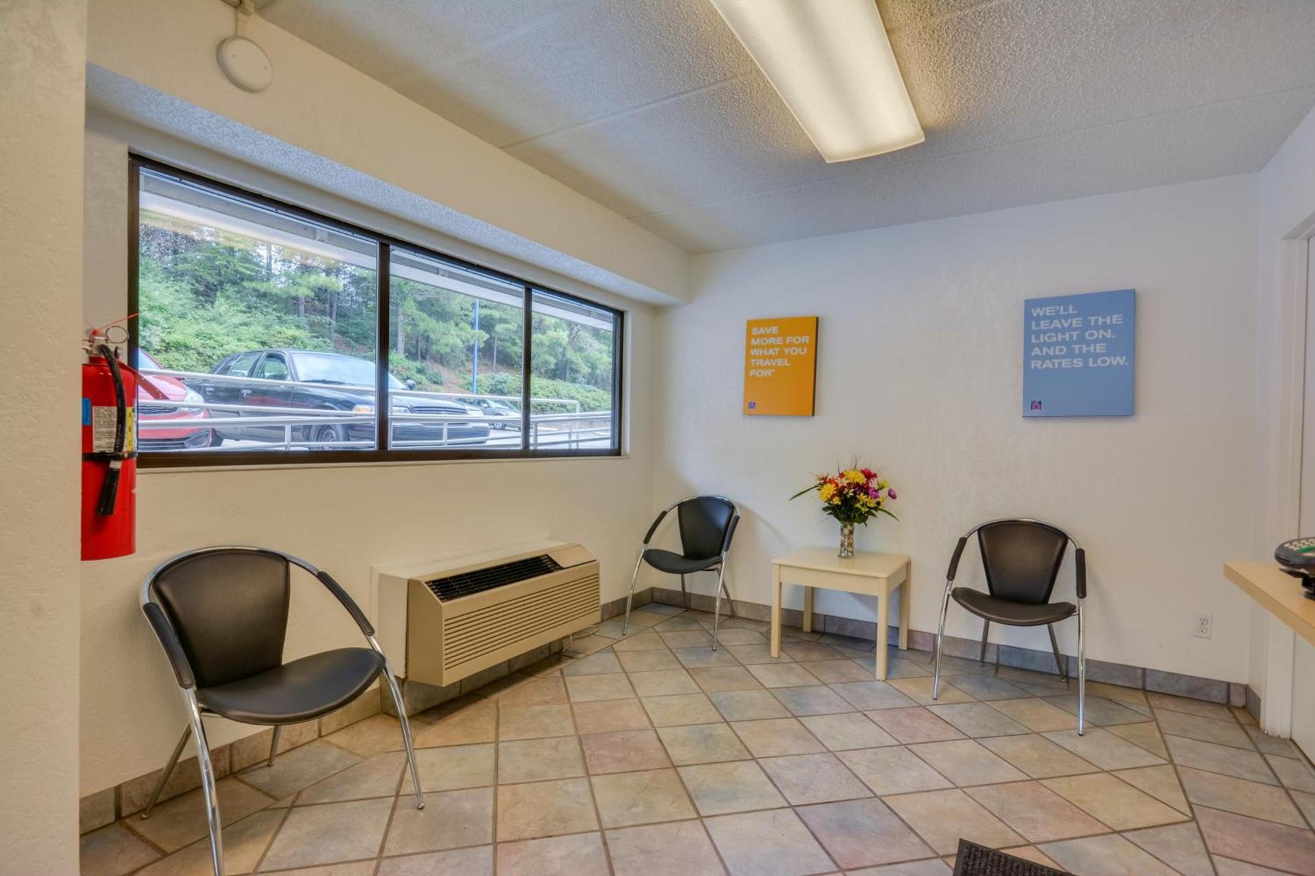 Motel 6-Birmingham, AL photo 64