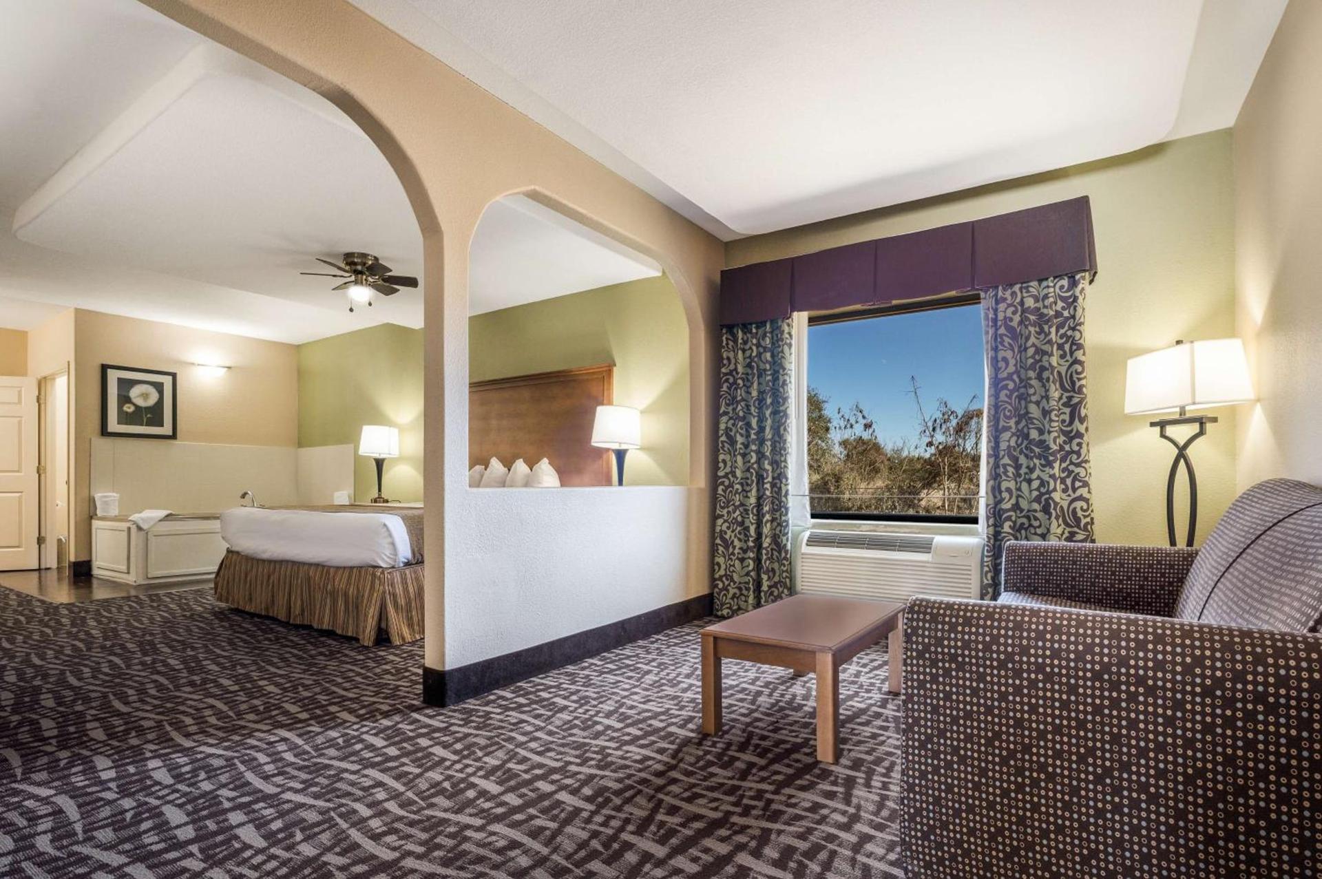 SureStay Hotel by Best Western Alice photo 18