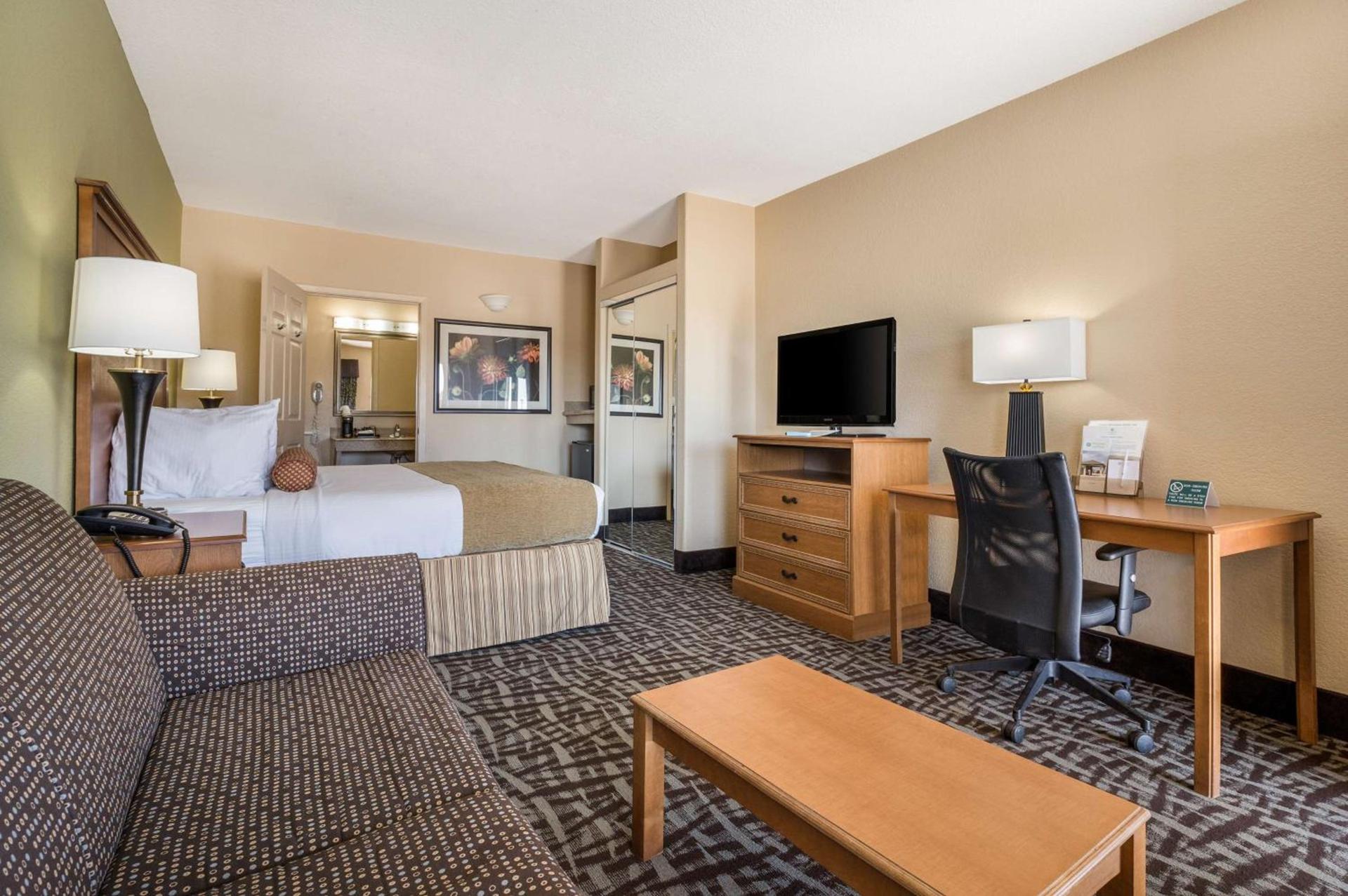 SureStay Hotel by Best Western Alice photo 23