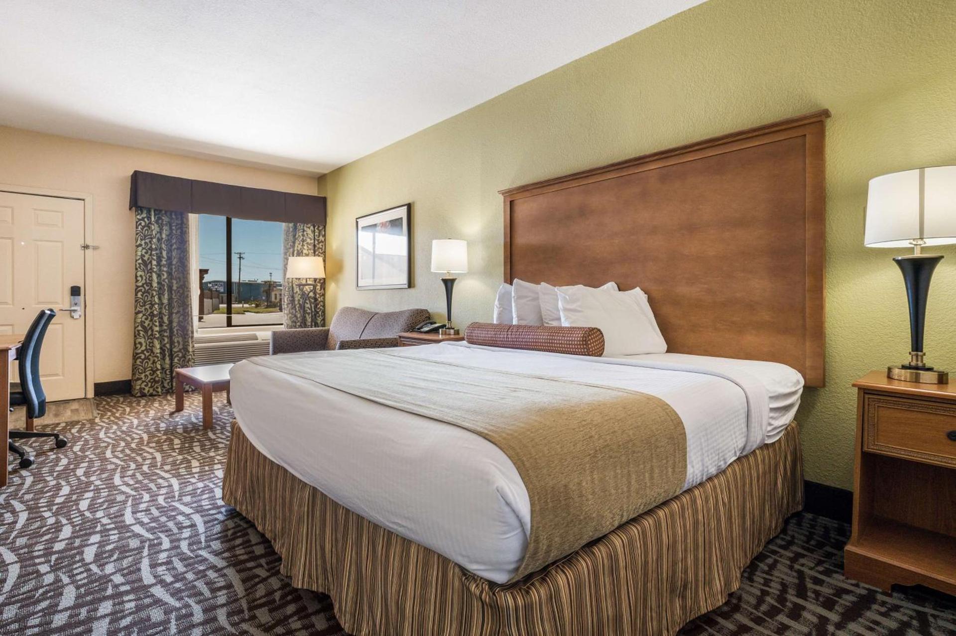 SureStay Hotel by Best Western Alice photo 14