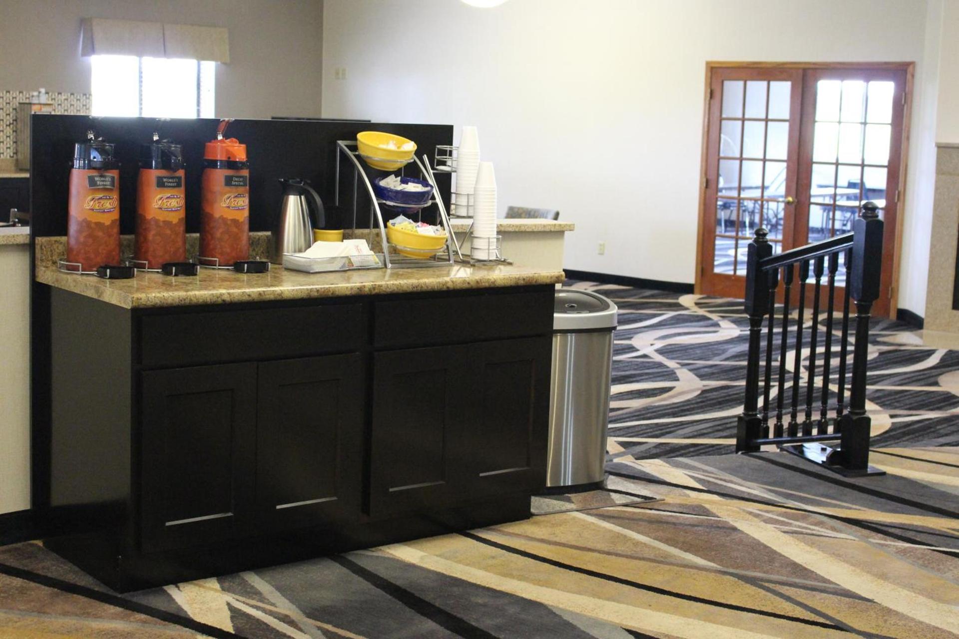 Days Inn by Wyndham Watertown photo 15