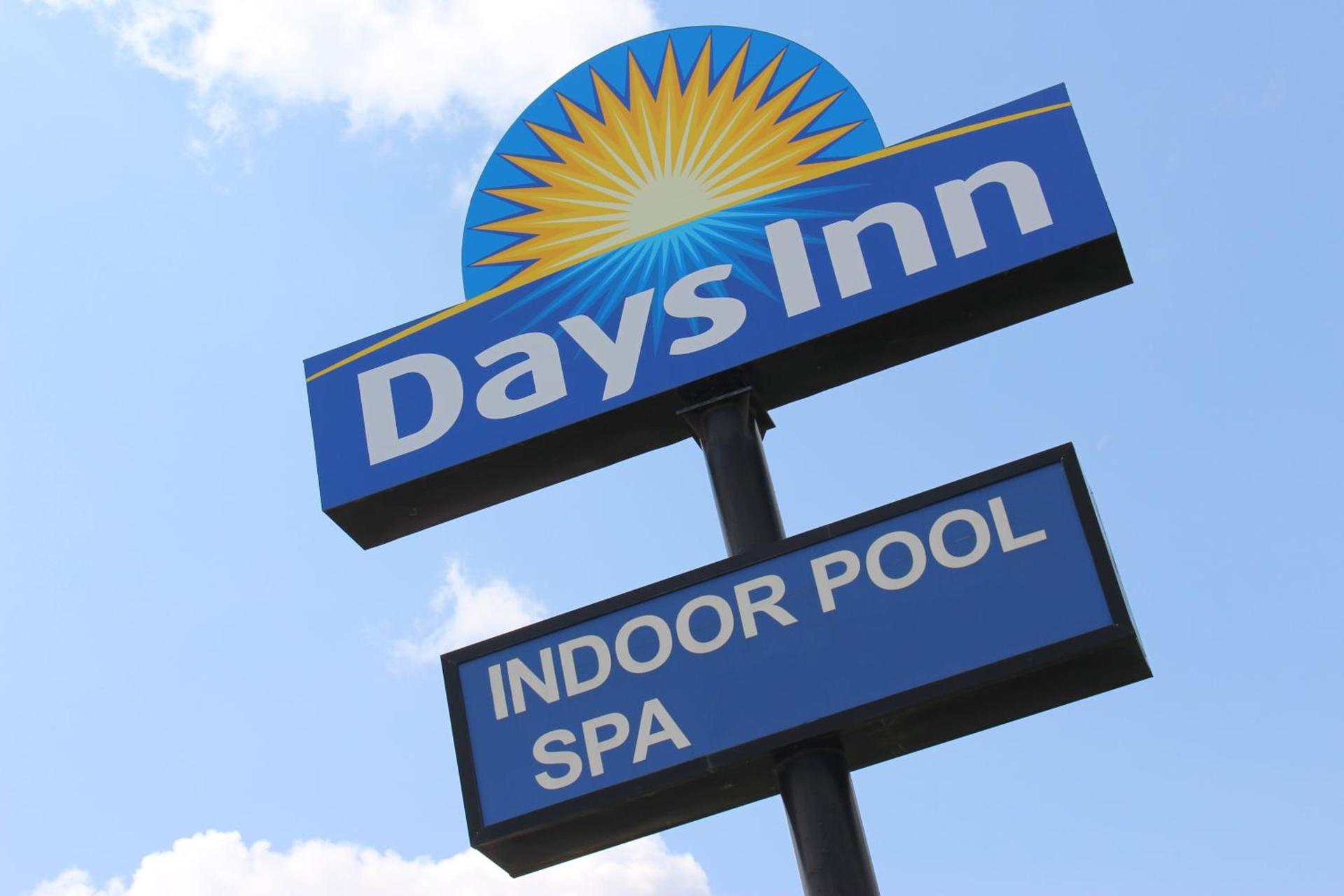 Days Inn by Wyndham Watertown photo 14