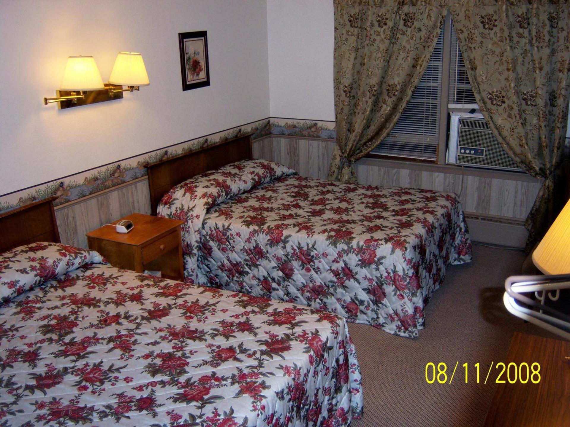 Travelers Inn Motel photo 18