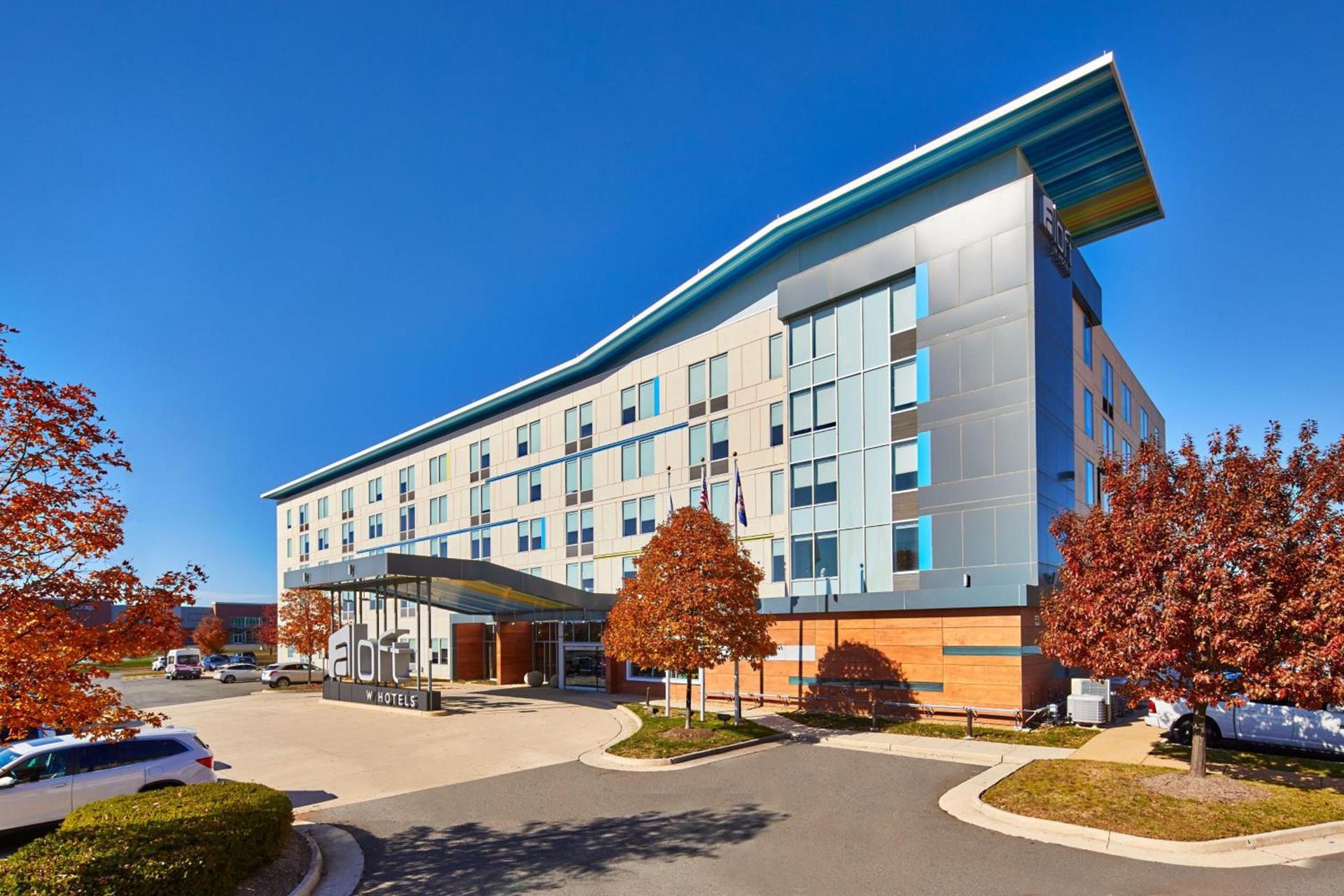 Aloft by Marriott Dulles Airport North photo 2