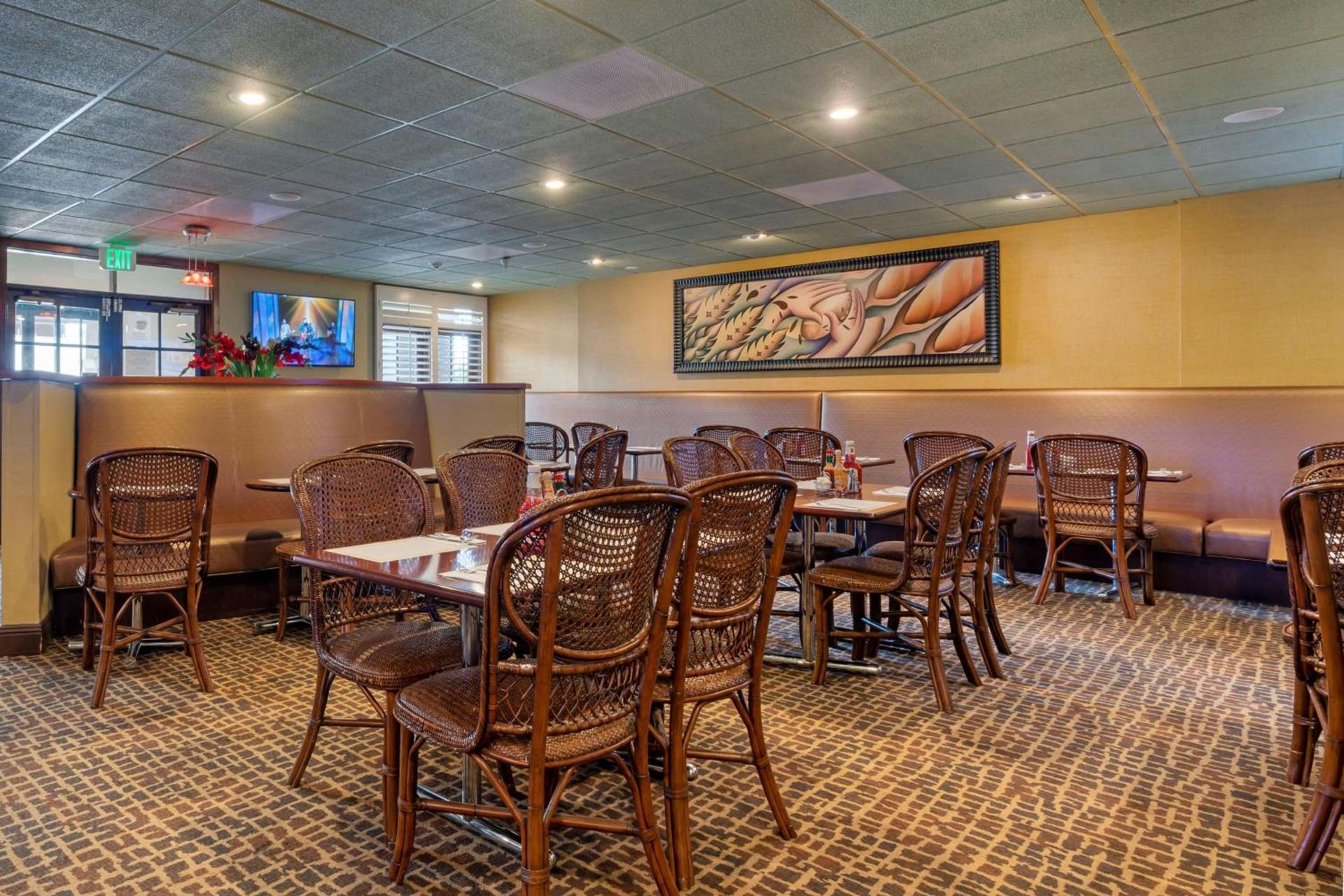 Best Western Plus Brookside Inn photo 17