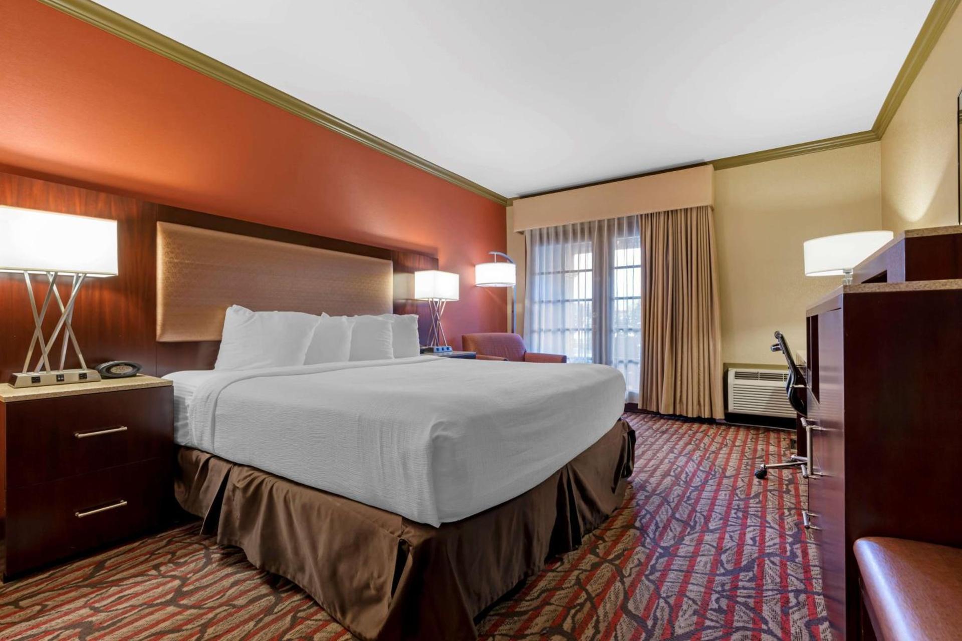Best Western Plus Brookside Inn photo 8
