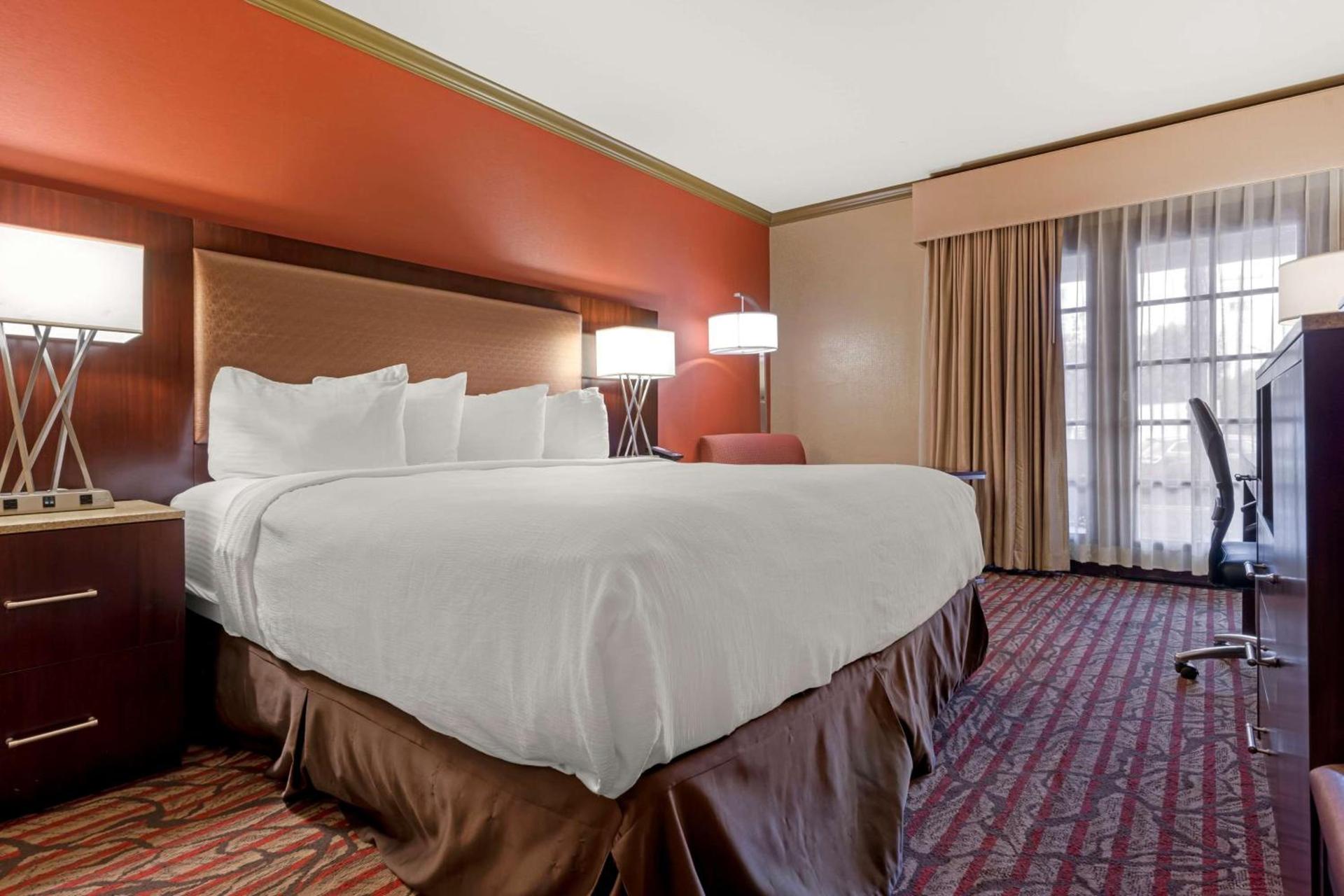 Best Western Plus Brookside Inn photo 25