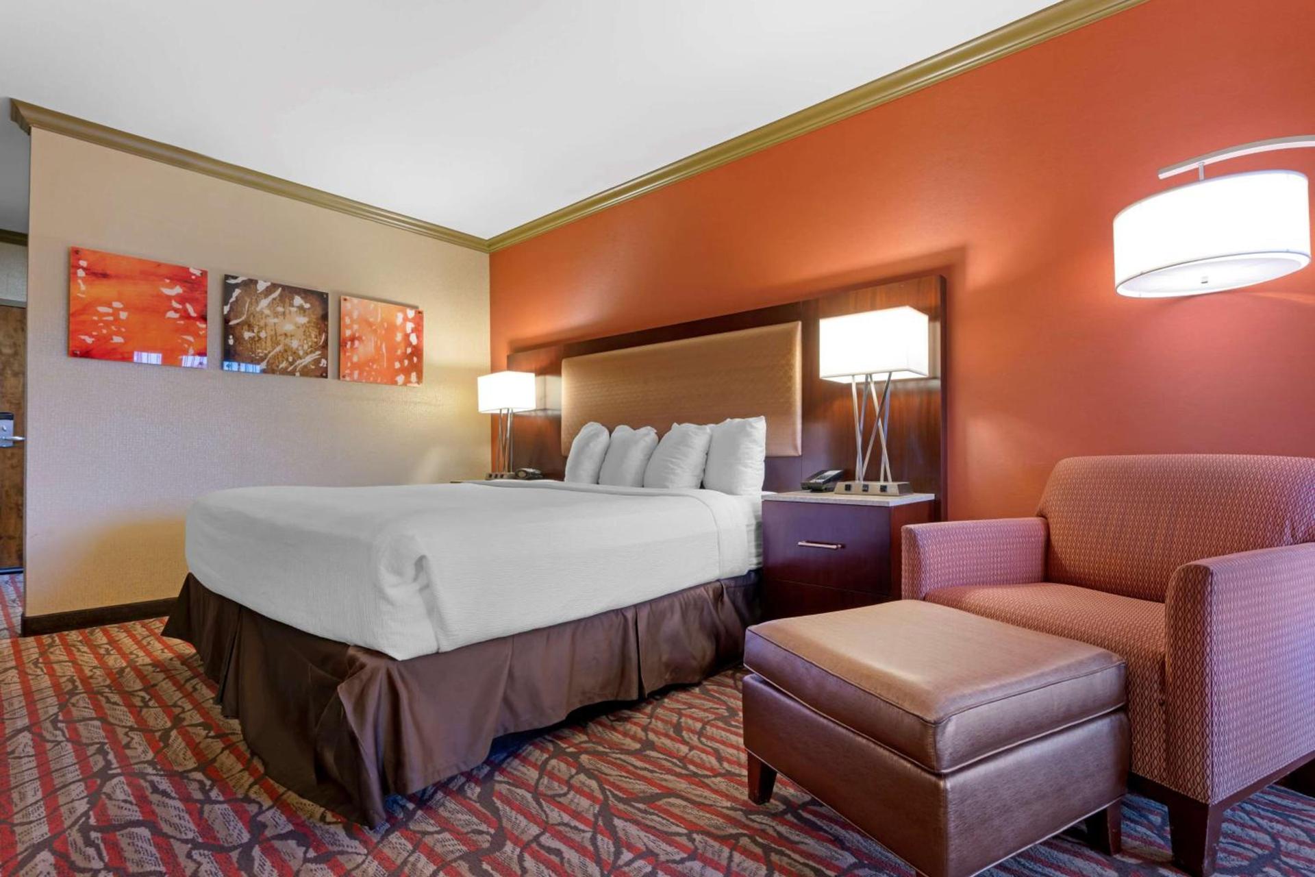 Best Western Plus Brookside Inn photo 28