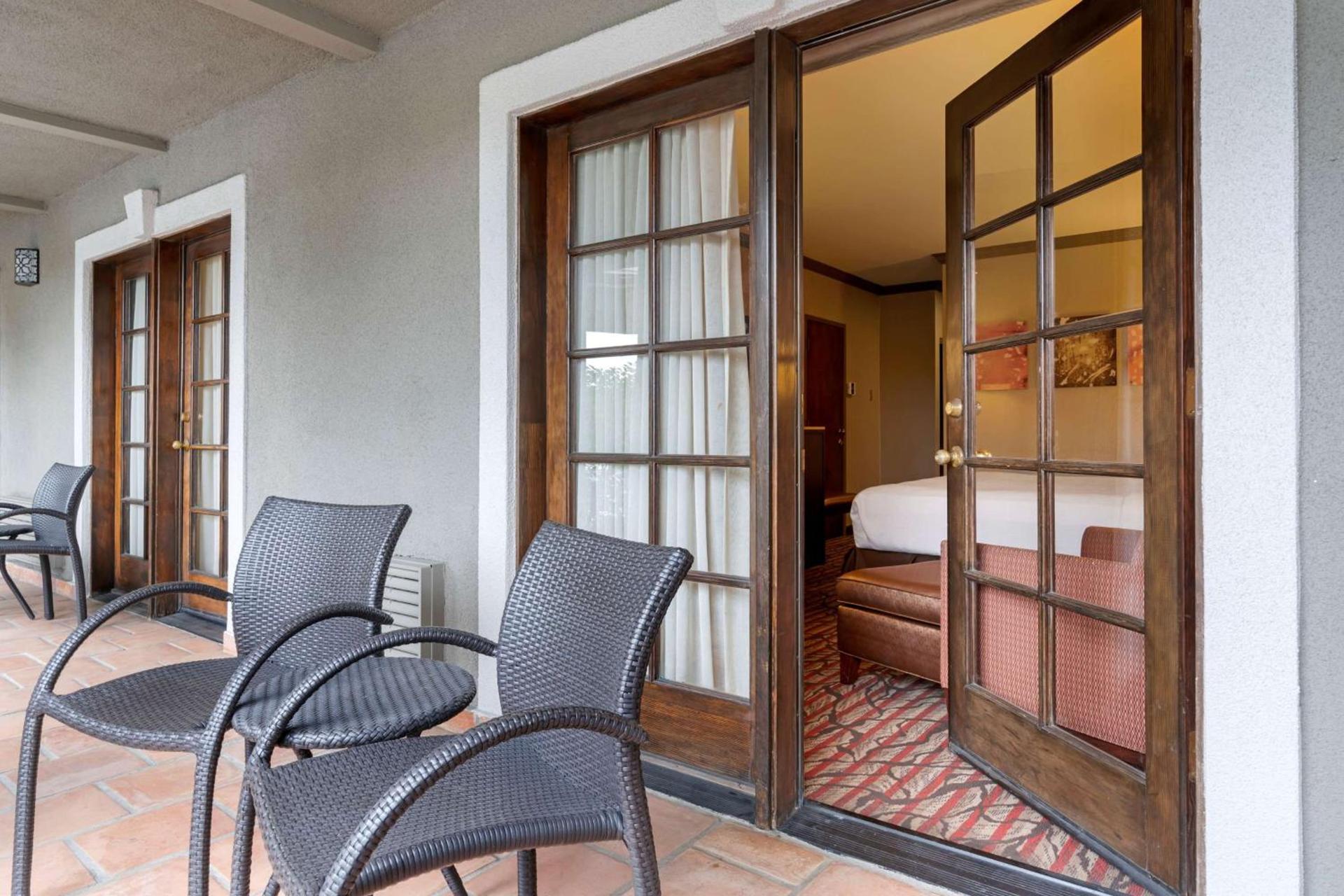 Best Western Plus Brookside Inn photo 29