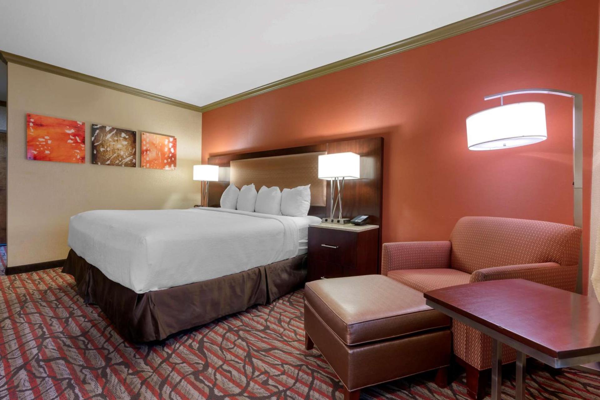 Best Western Plus Brookside Inn photo 31