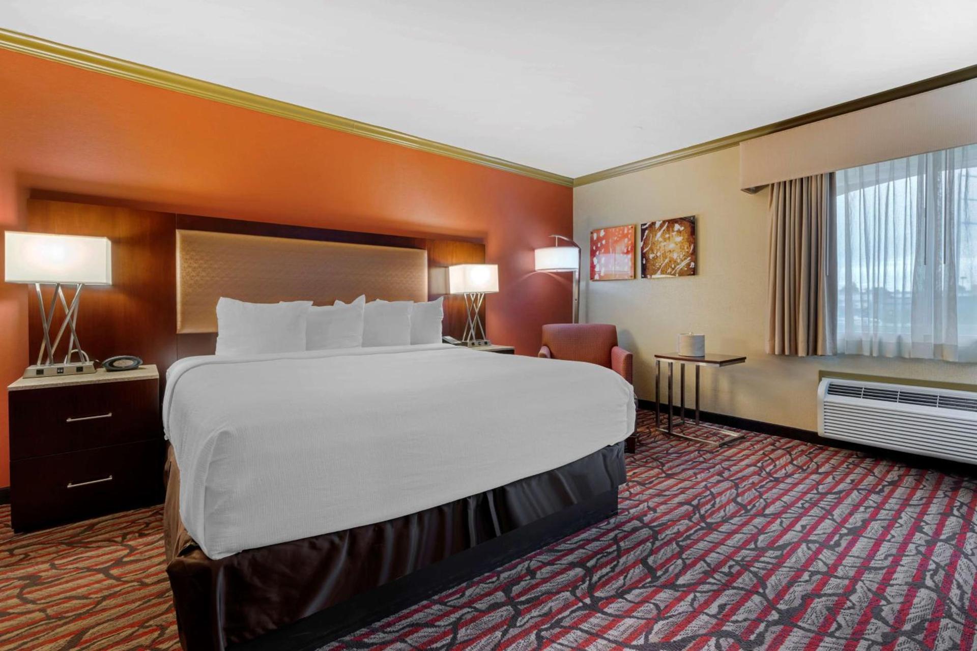 Best Western Plus Brookside Inn photo 35