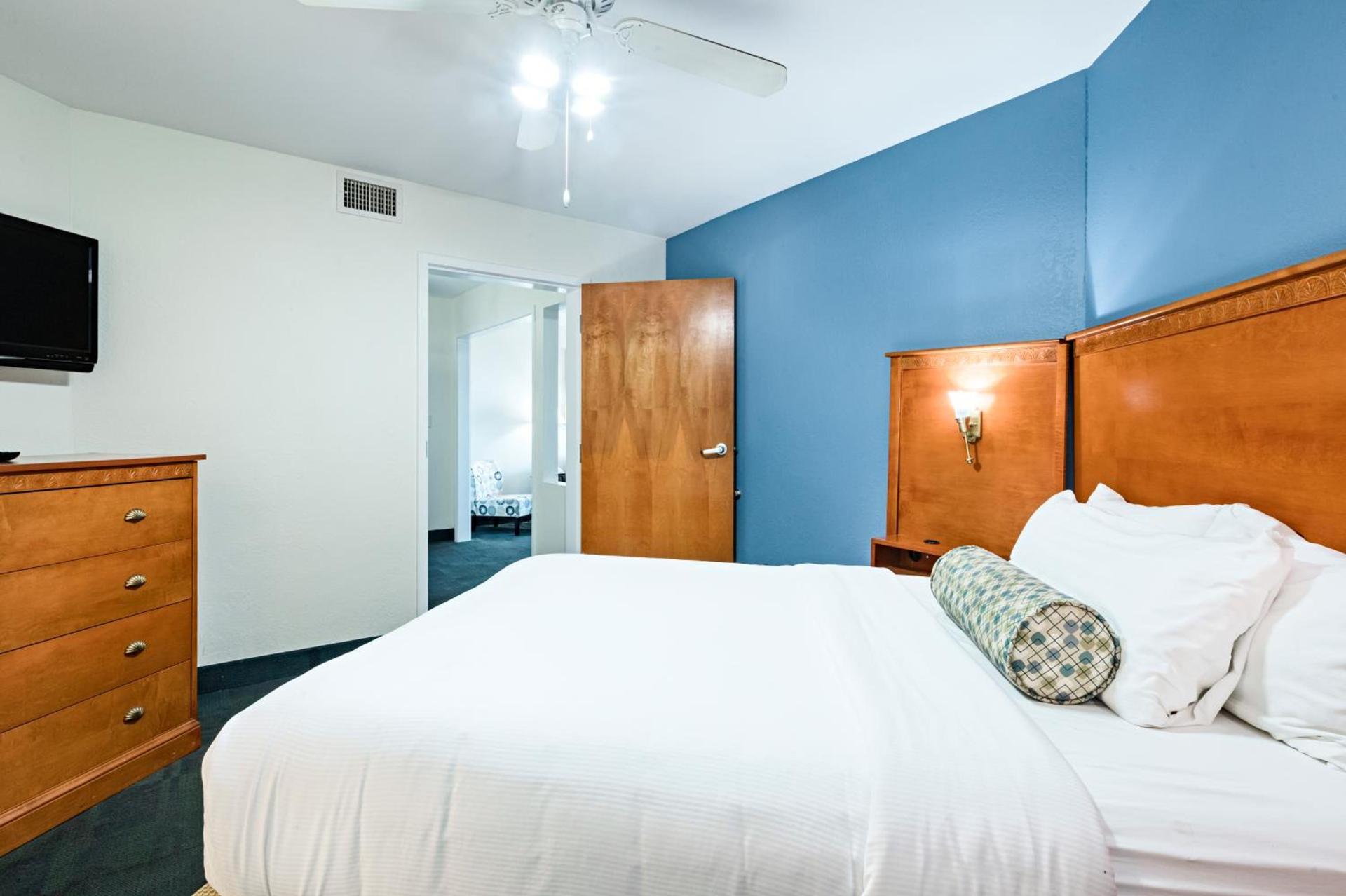 Ocean Sands Resort, Oceanfront, Virginia Beach by Vacatia photo 65