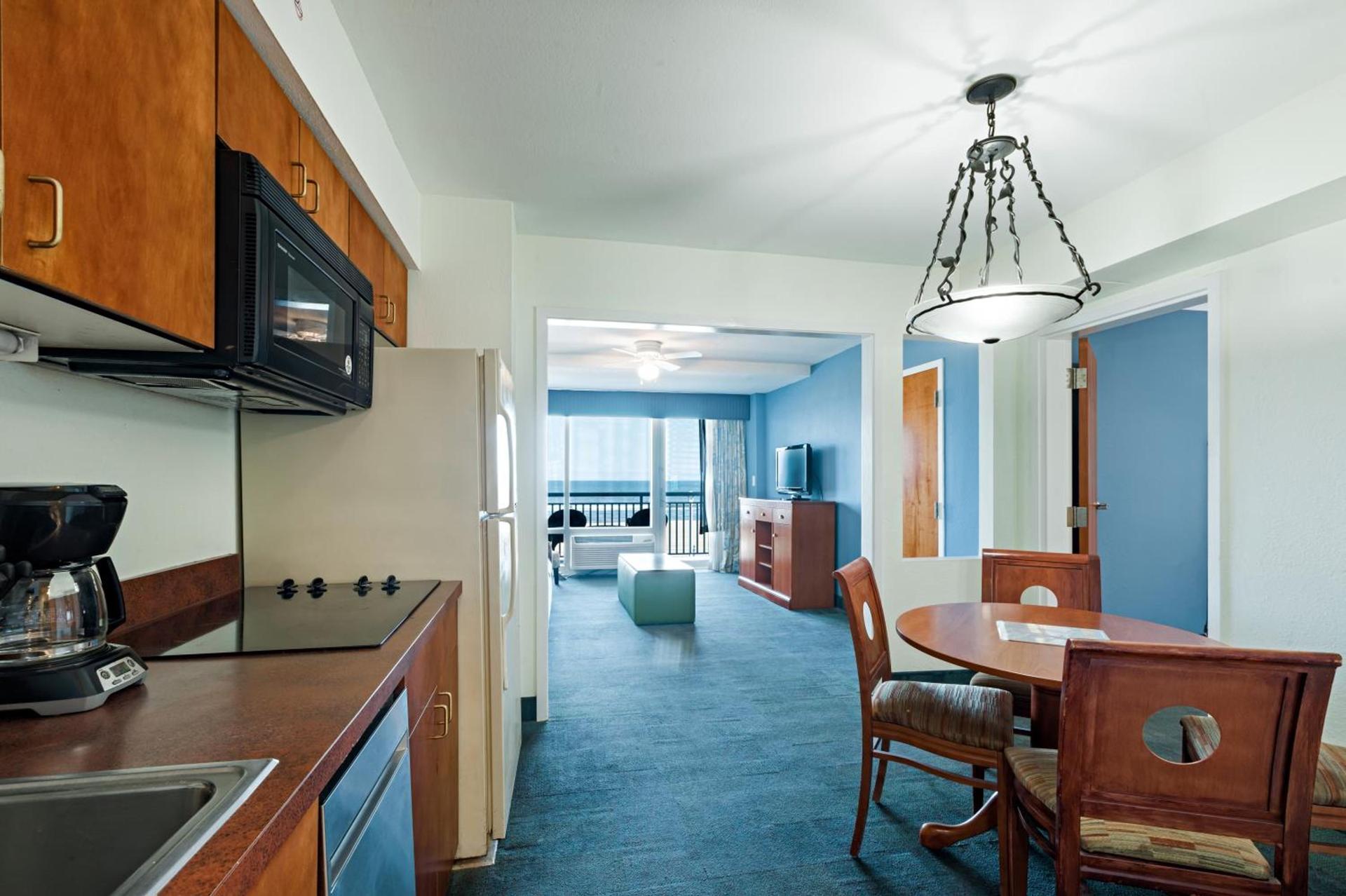 Ocean Sands Resort, Oceanfront, Virginia Beach by Vacatia photo 64
